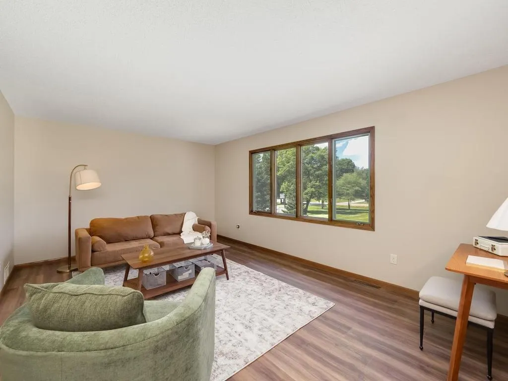 Photo 7 of 10638 Maple Lane