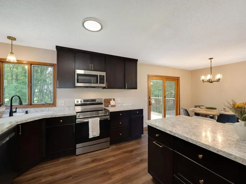 Photo 13 of 10638 Maple Lane