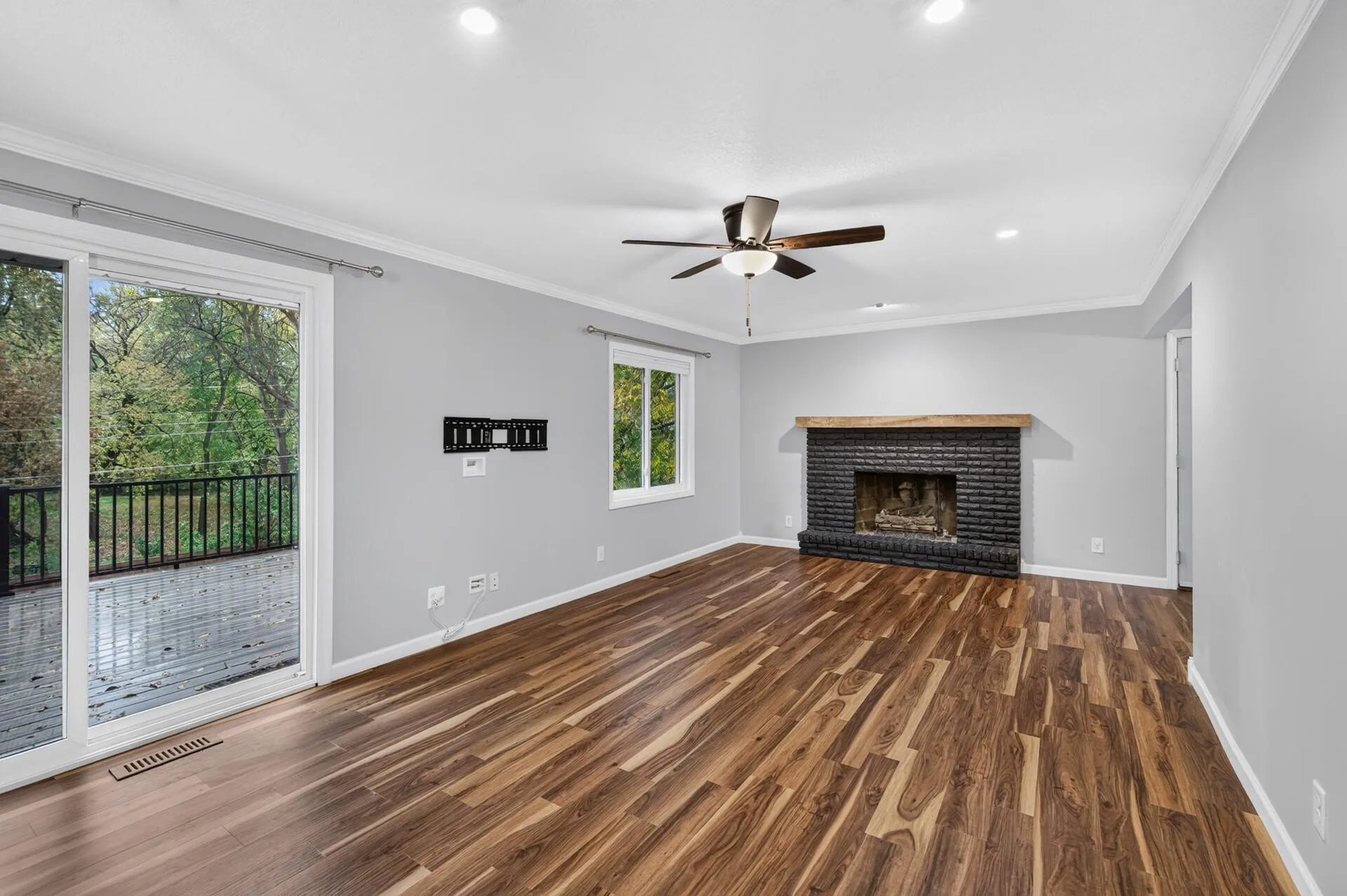 Photo 5 of 13615 Pleasant Lane