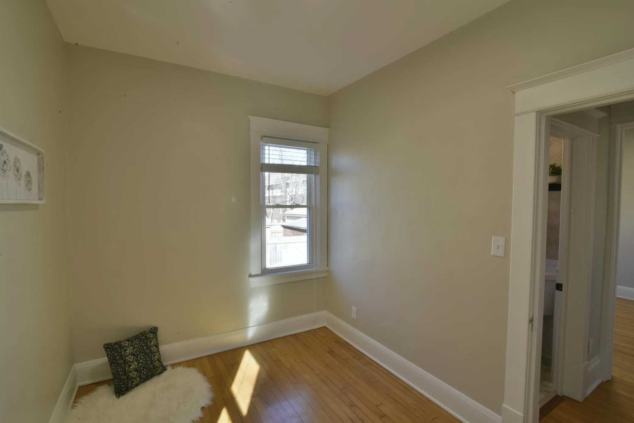 Photo 13 of 1603 Sherburne Avenue