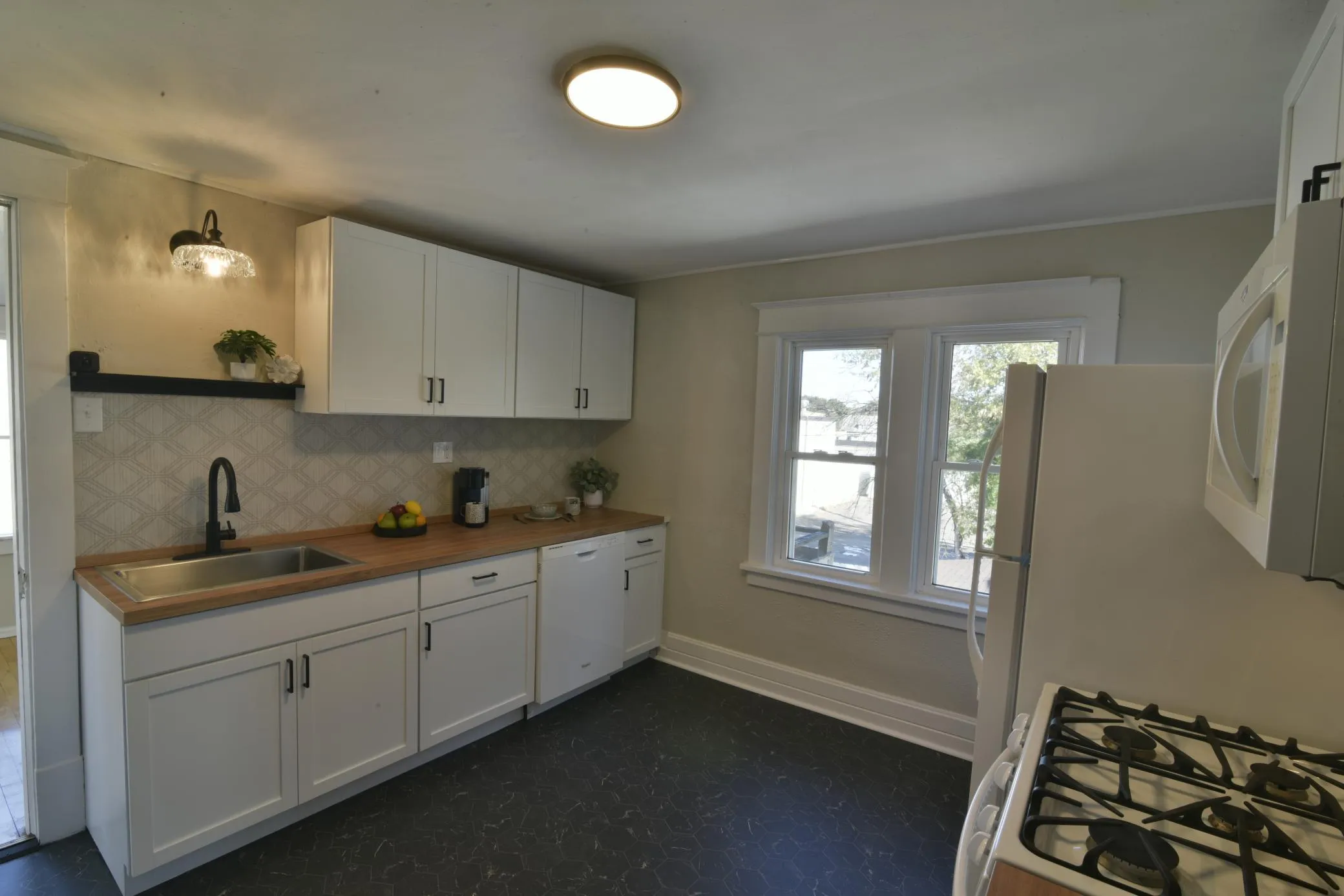 Photo 24 of 1603 Sherburne Avenue