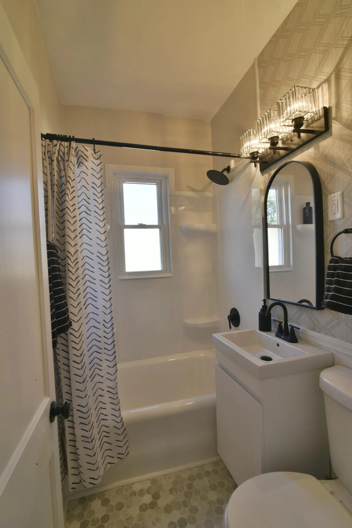 Photo 12 of 1603 Sherburne Avenue