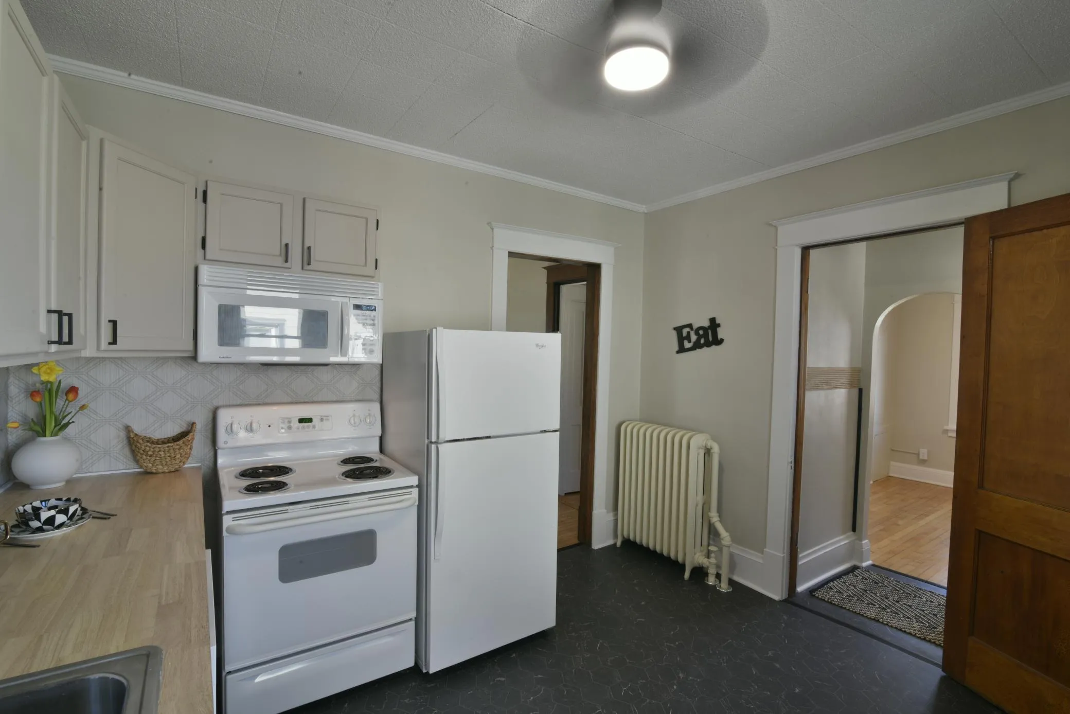 Photo 18 of 1603 Sherburne Avenue