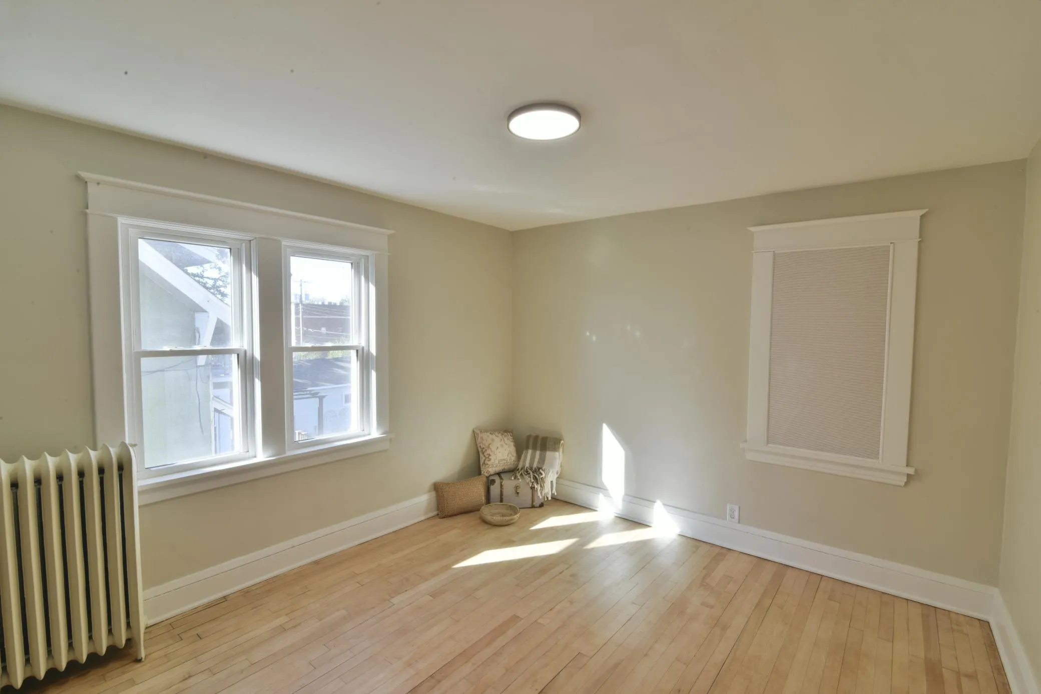 Photo 23 of 1603 Sherburne Avenue