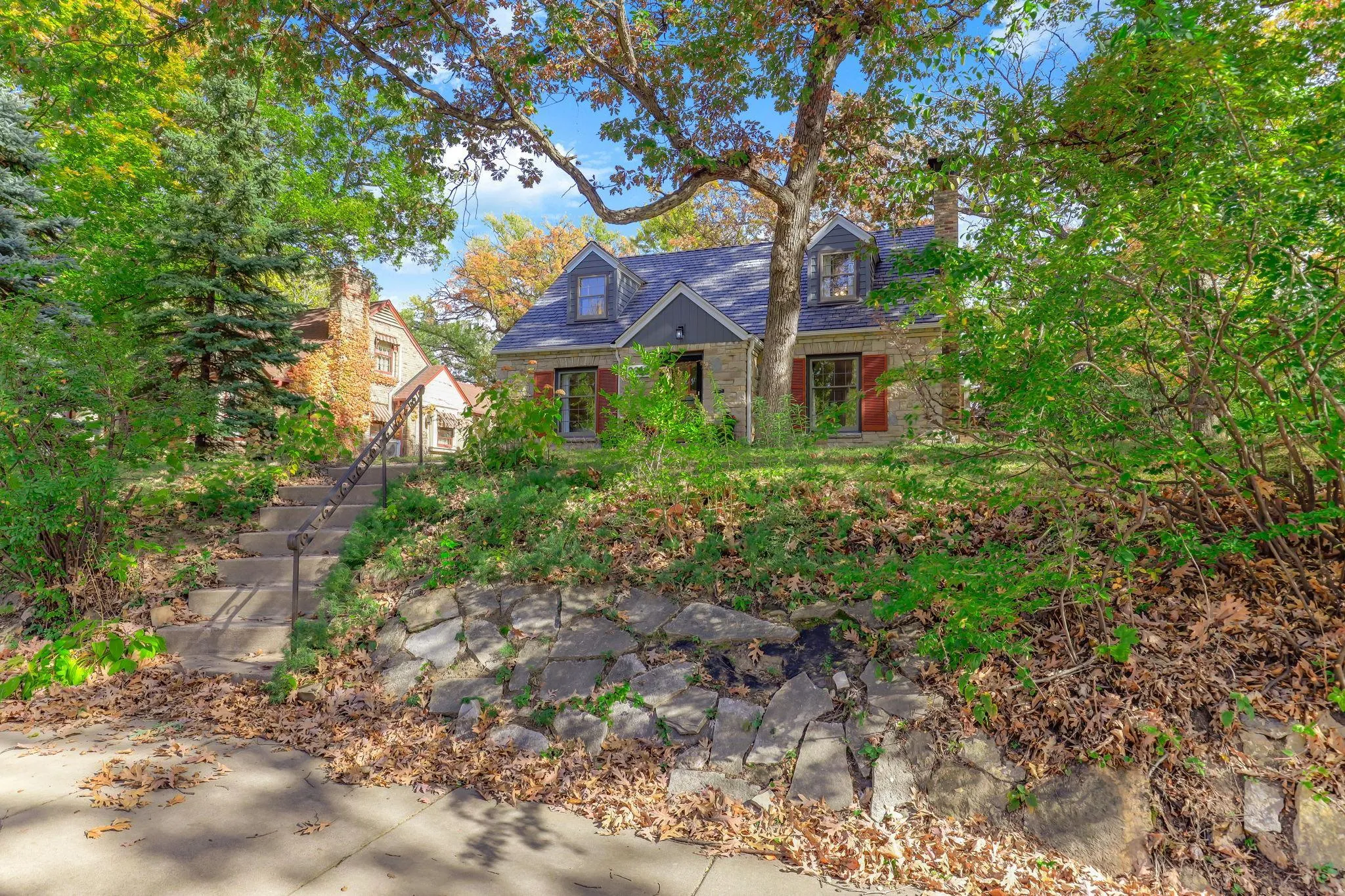 Photo 3 of 3316 Chowen N Avenue