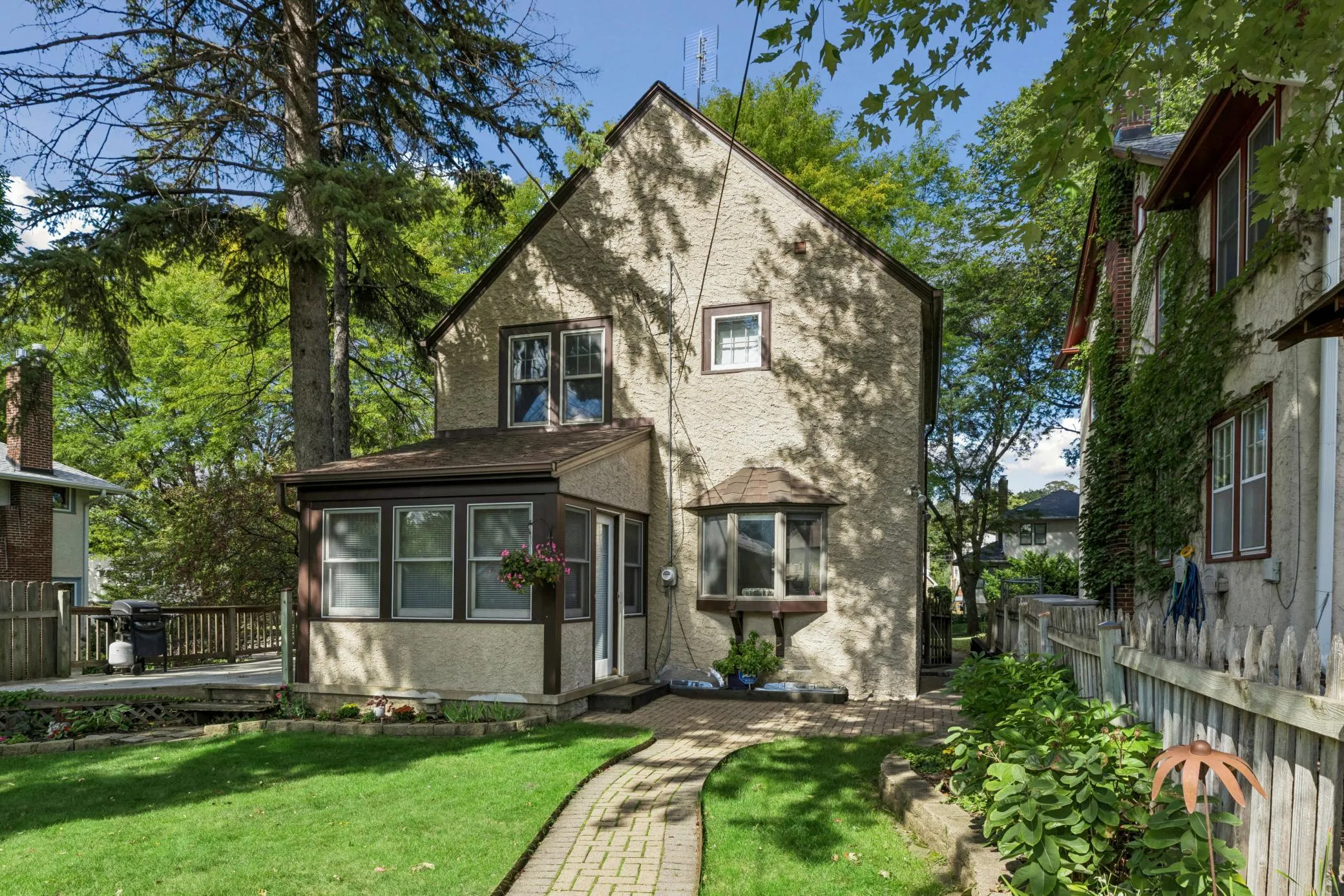 Photo 6 of 2050 Palace Avenue