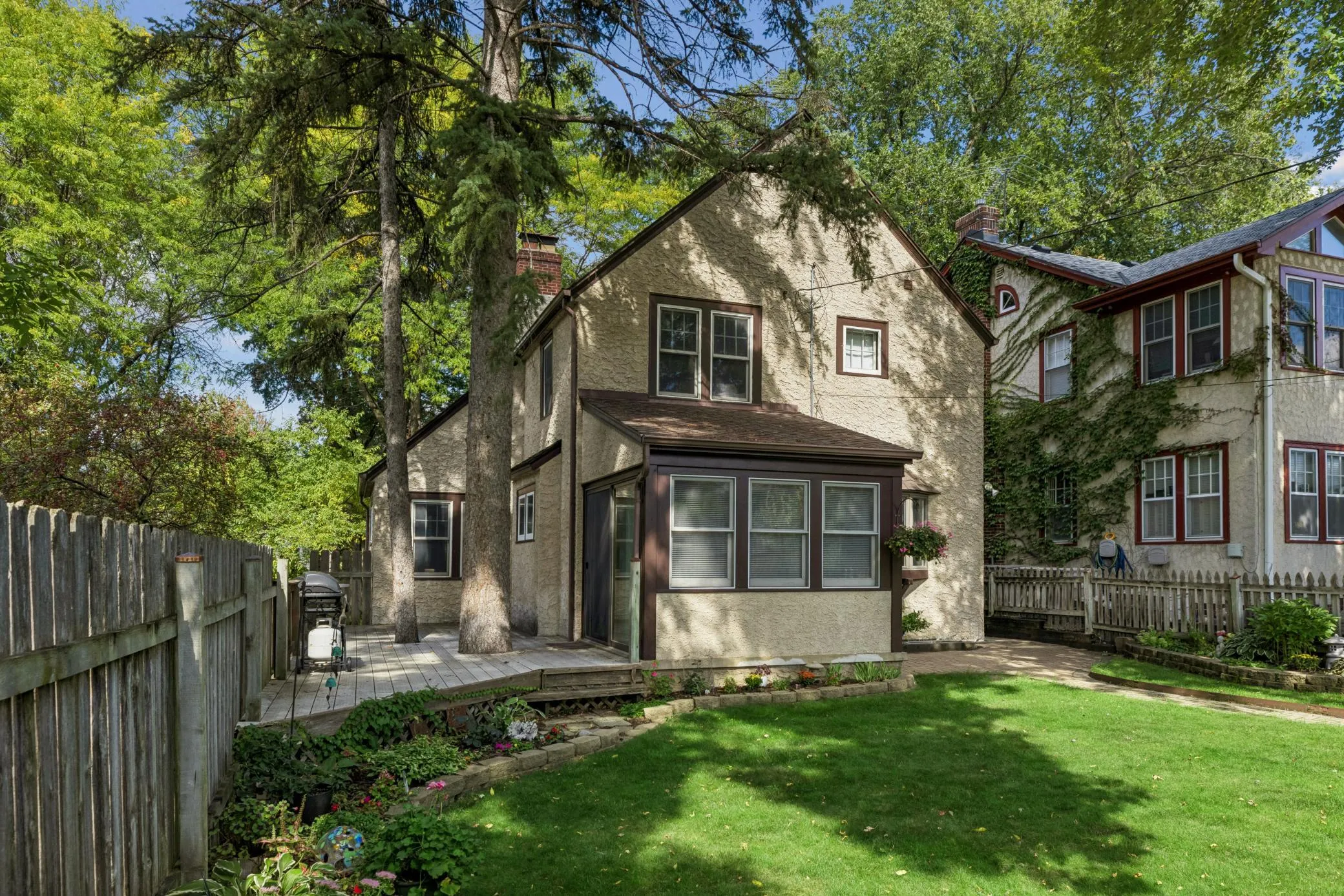 Photo 9 of 2050 Palace Avenue