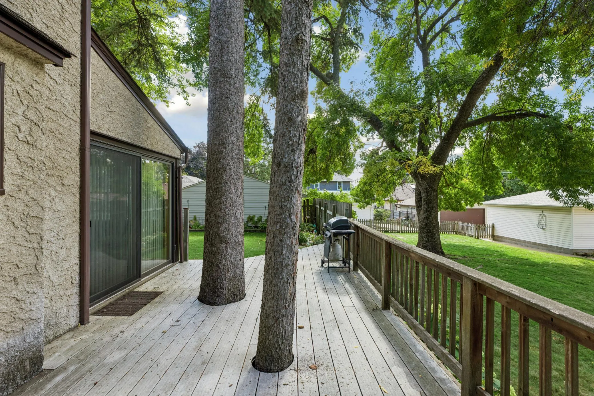 Photo 10 of 2050 Palace Avenue