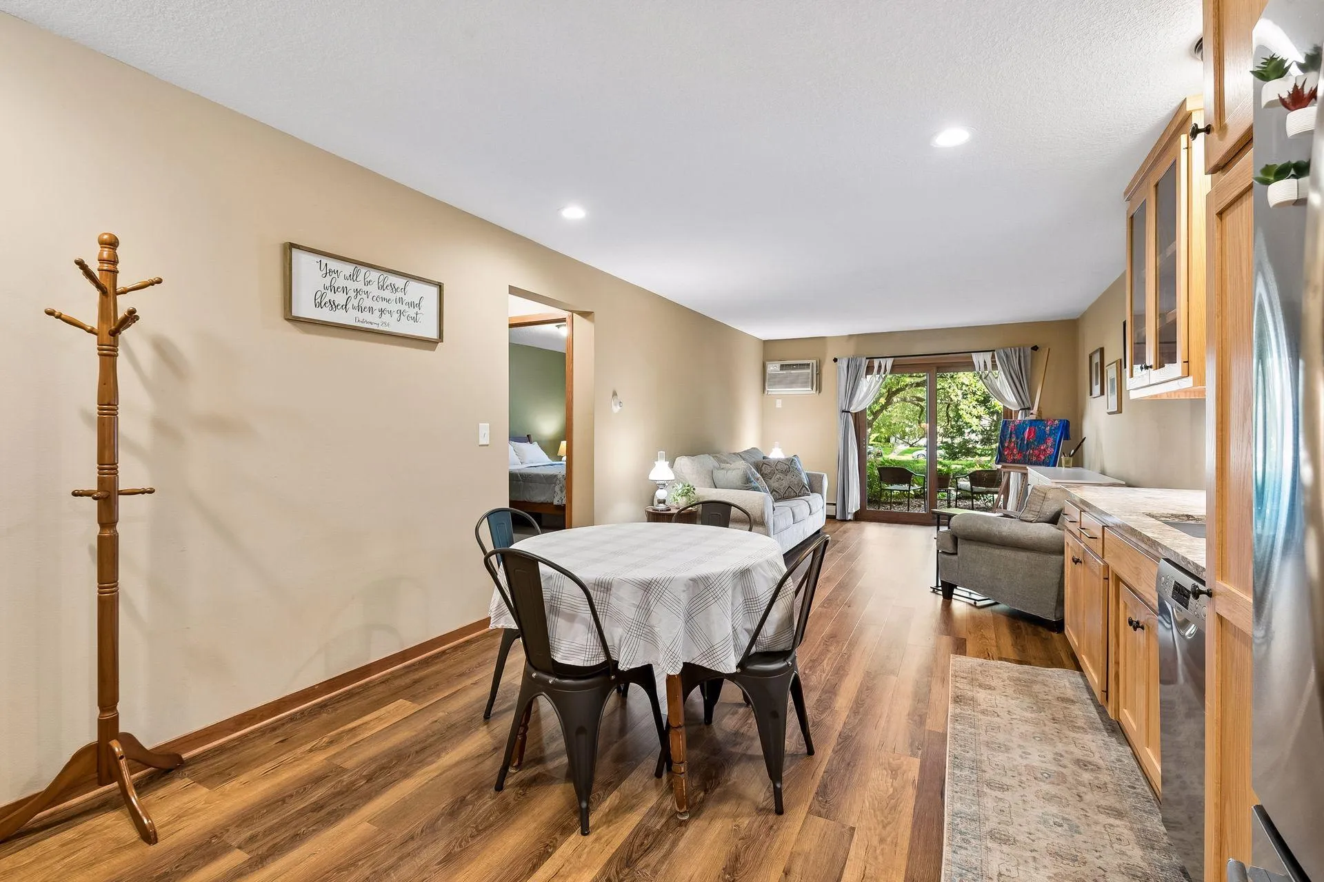 Photo 8 of 2809 E Minnehaha Parkway Unit 103
