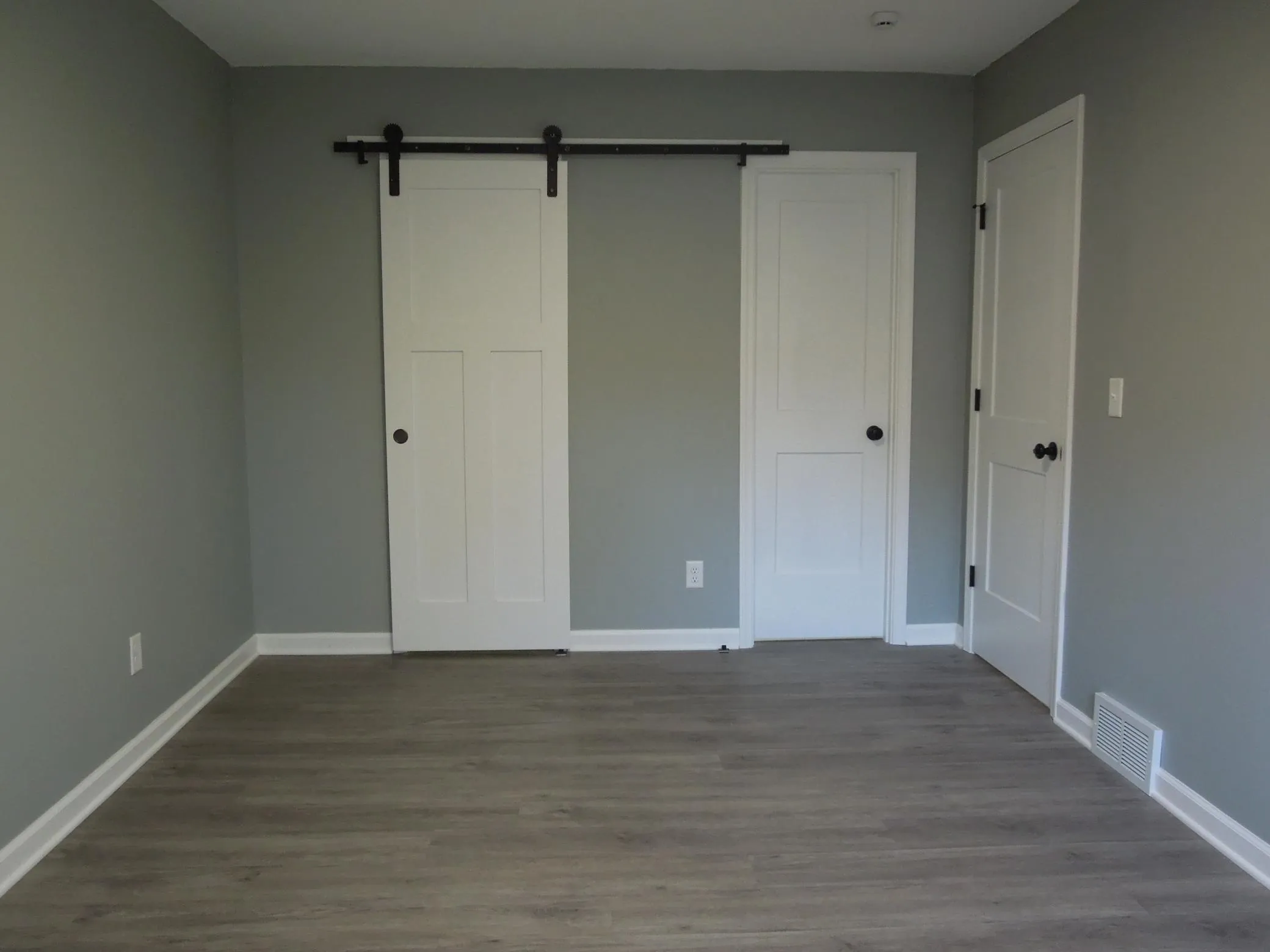 Photo 8 of 1163 Timbershore Lane