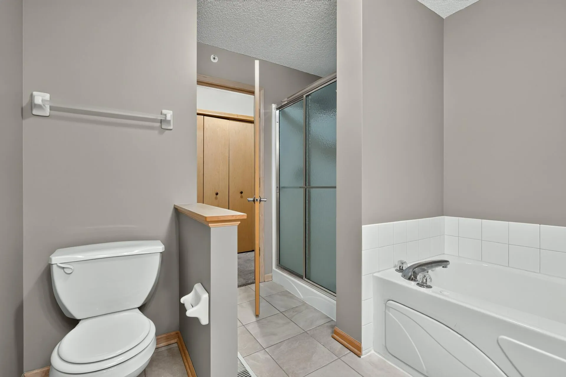 Photo 10 of 4820 Underwood N Lane Unit E