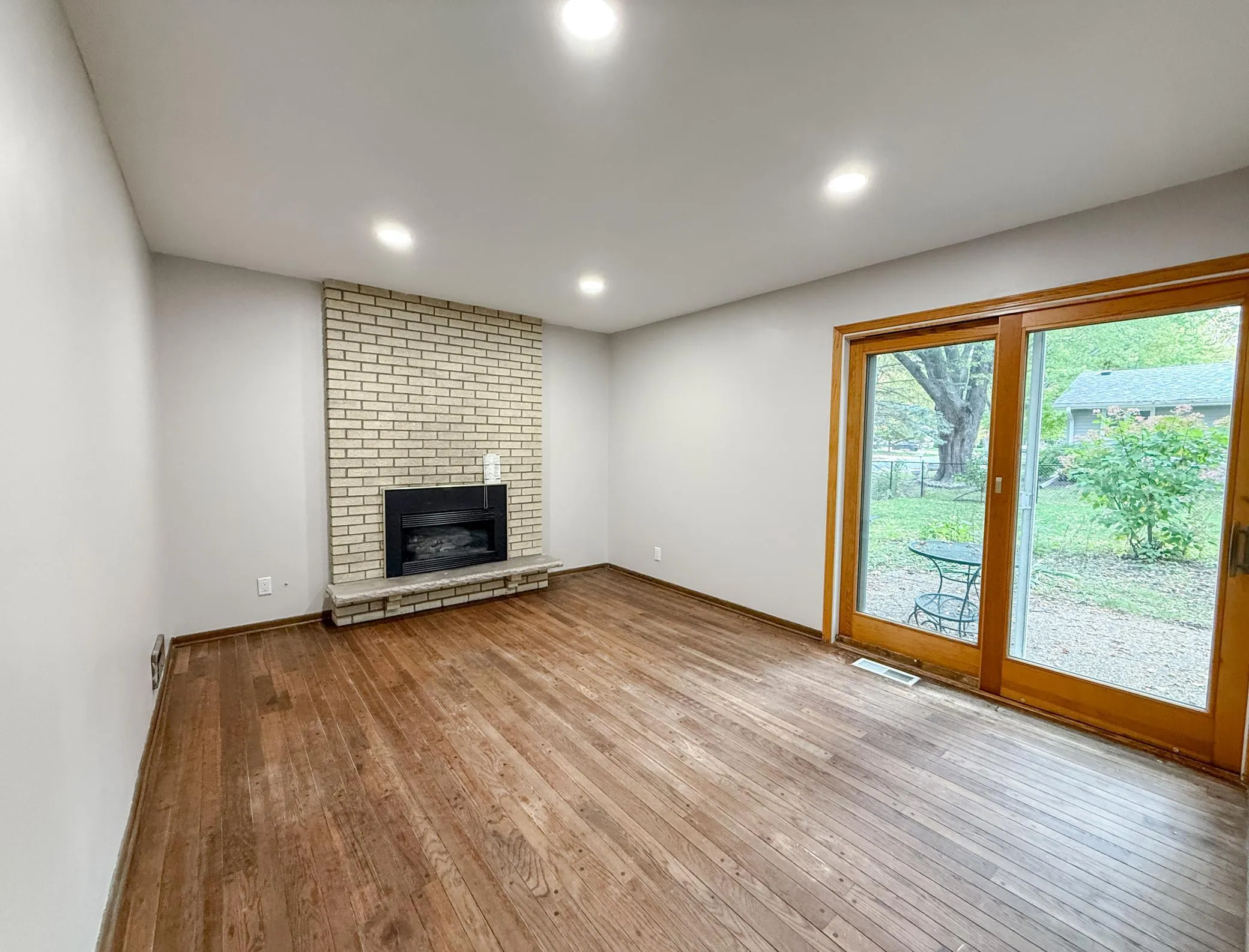 Photo 15 of 1081 Cedarwood Drive