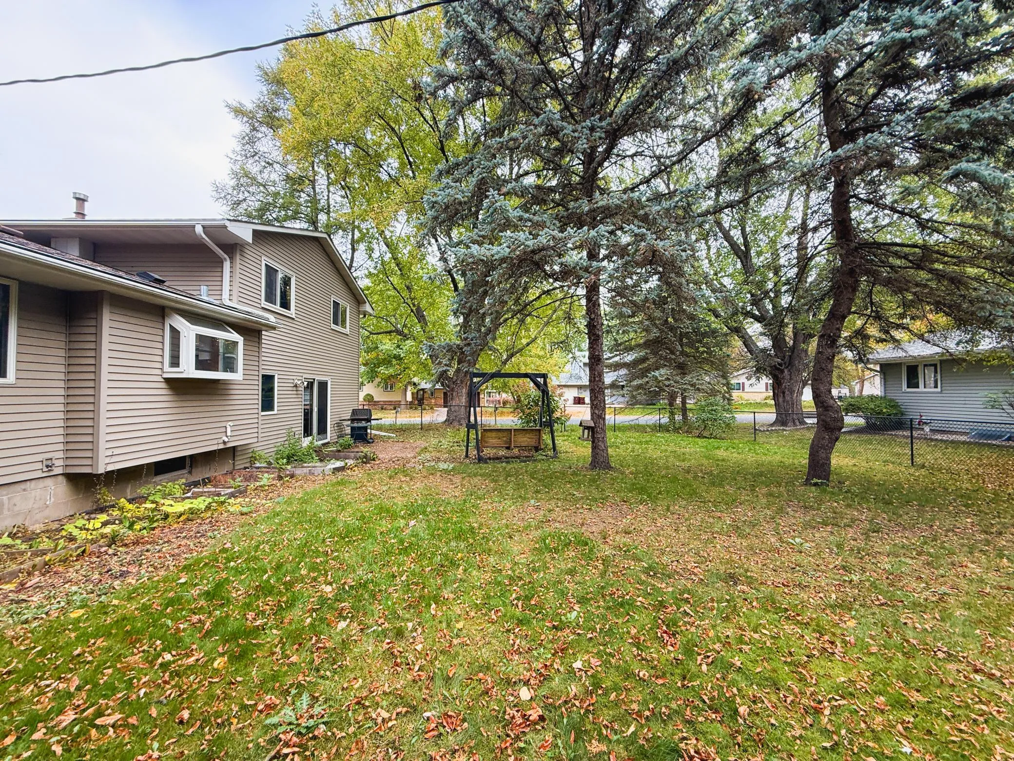 Photo 4 of 1081 Cedarwood Drive