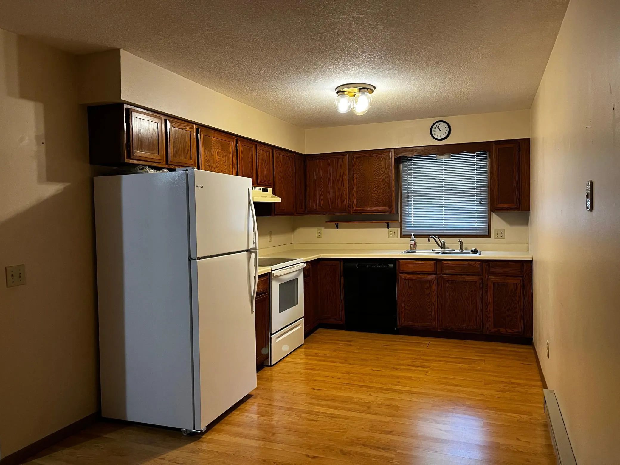 Photo 9 of 1613 Redwood Drive