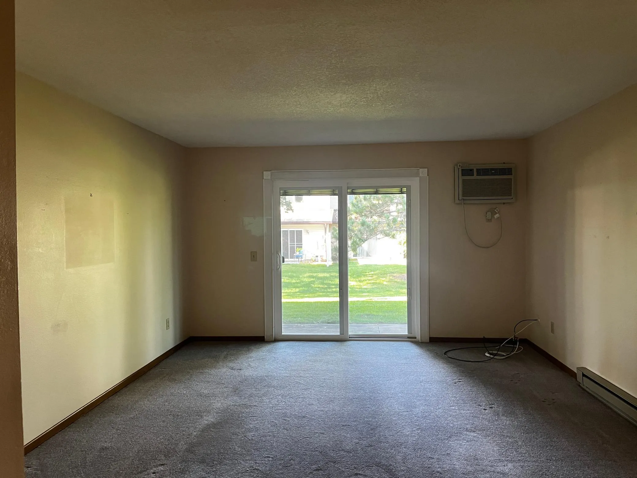 Photo 21 of 1613 Redwood Drive