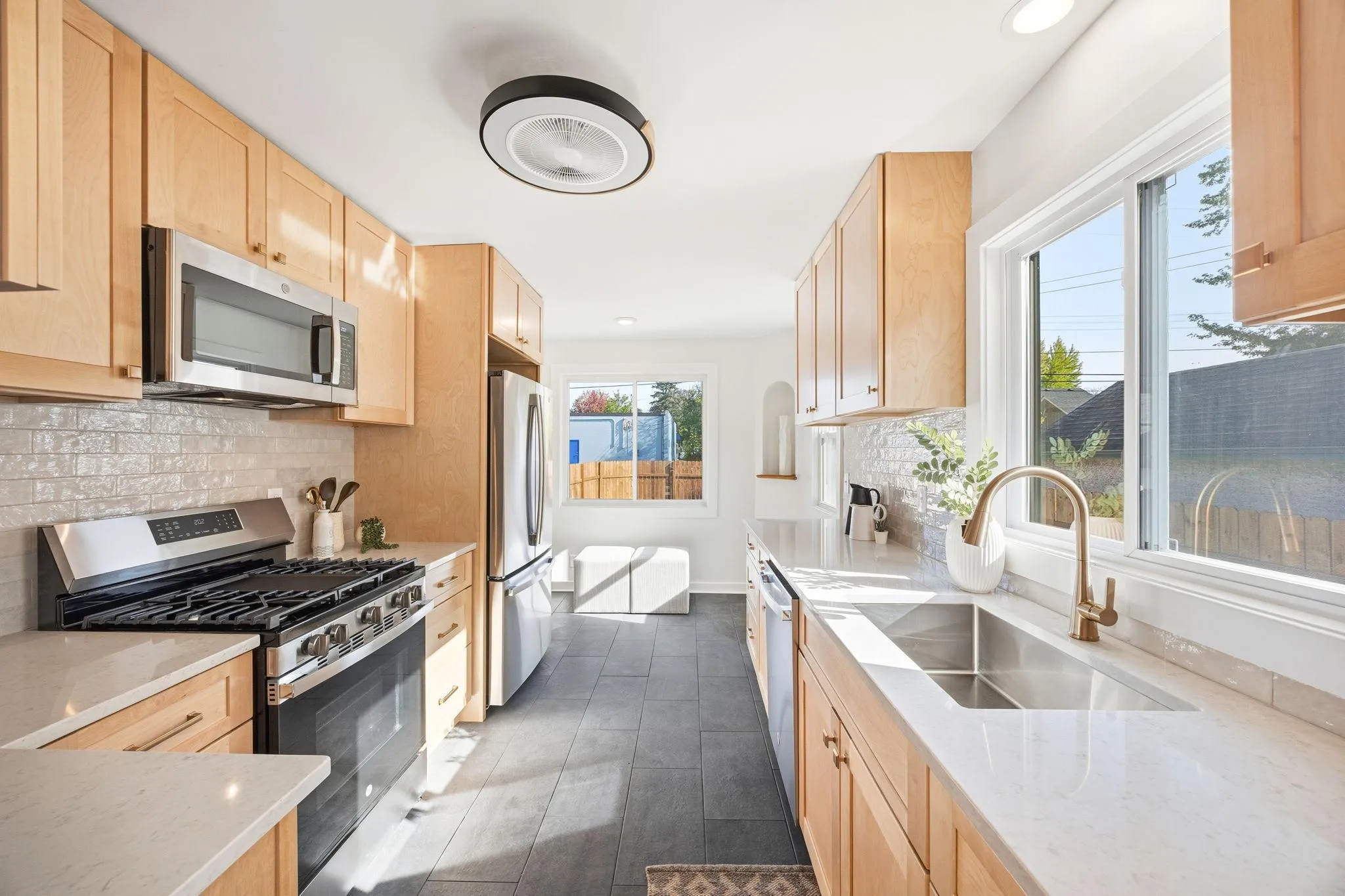 Photo 7 of 4537 Columbus Avenue