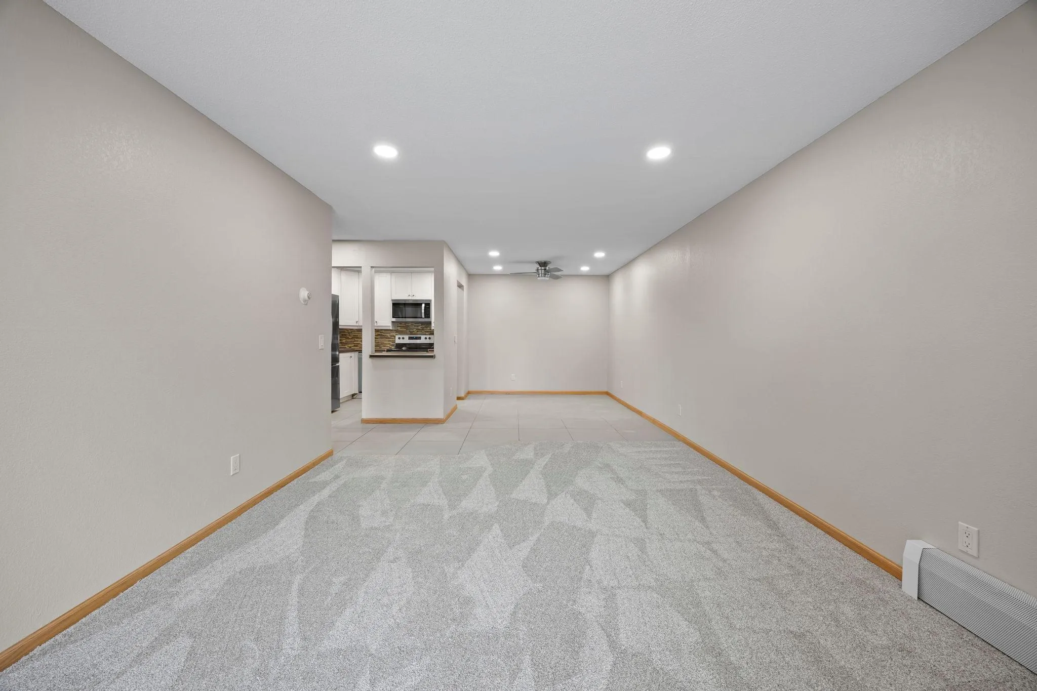 Photo 9 of 3420 Golfview Drive Unit 123