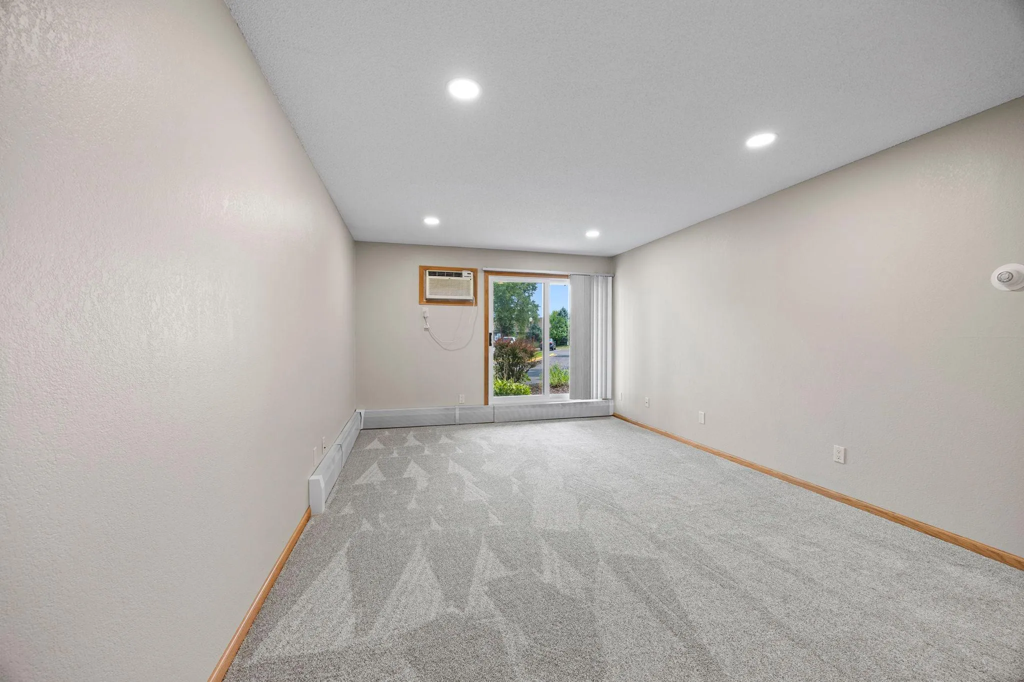 Photo 7 of 3420 Golfview Drive Unit 123