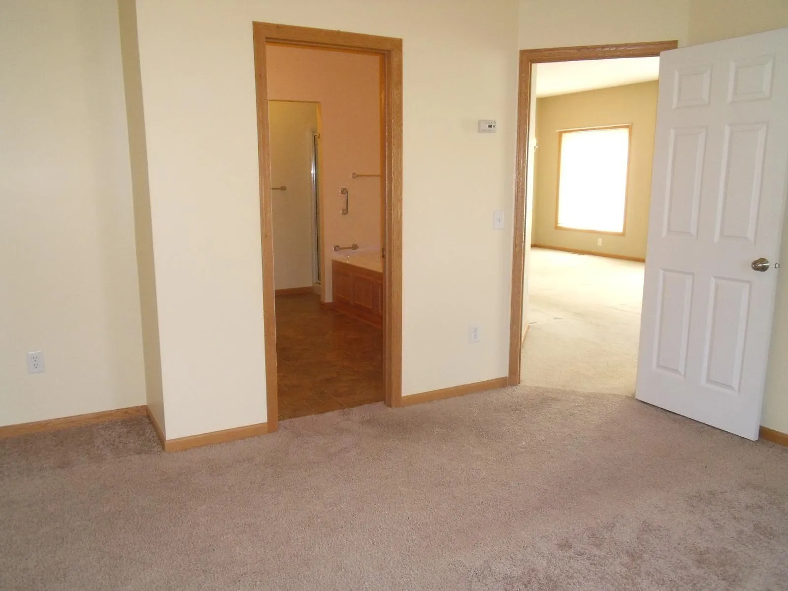 Photo 19 of 20657 Eastview Avenue