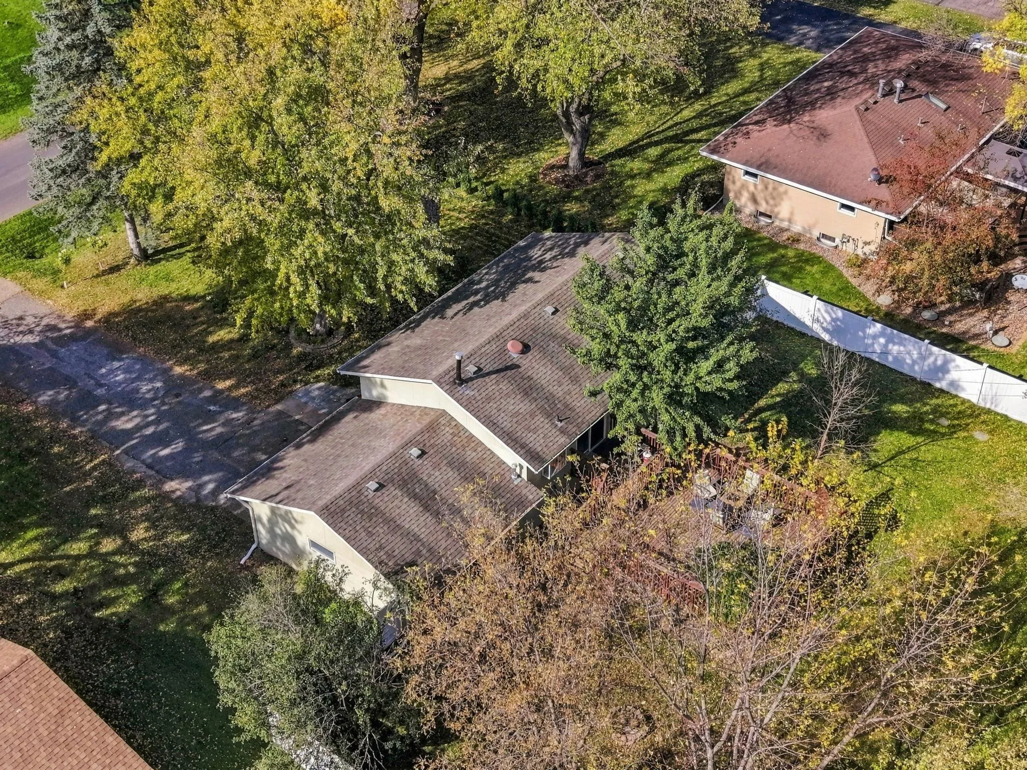 Photo 61 of 16641 Whitewood Avenue