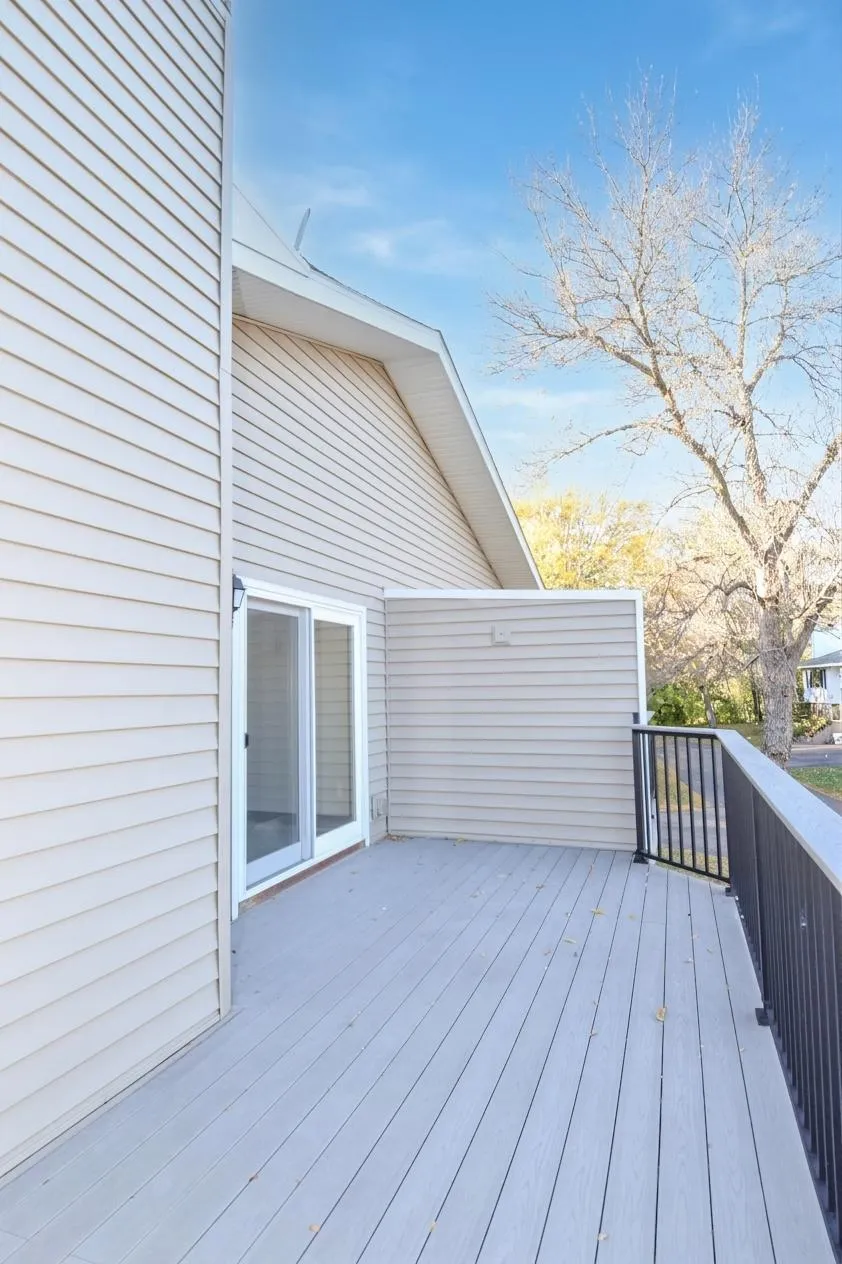 Photo 9 of 371 98th Ne Avenue