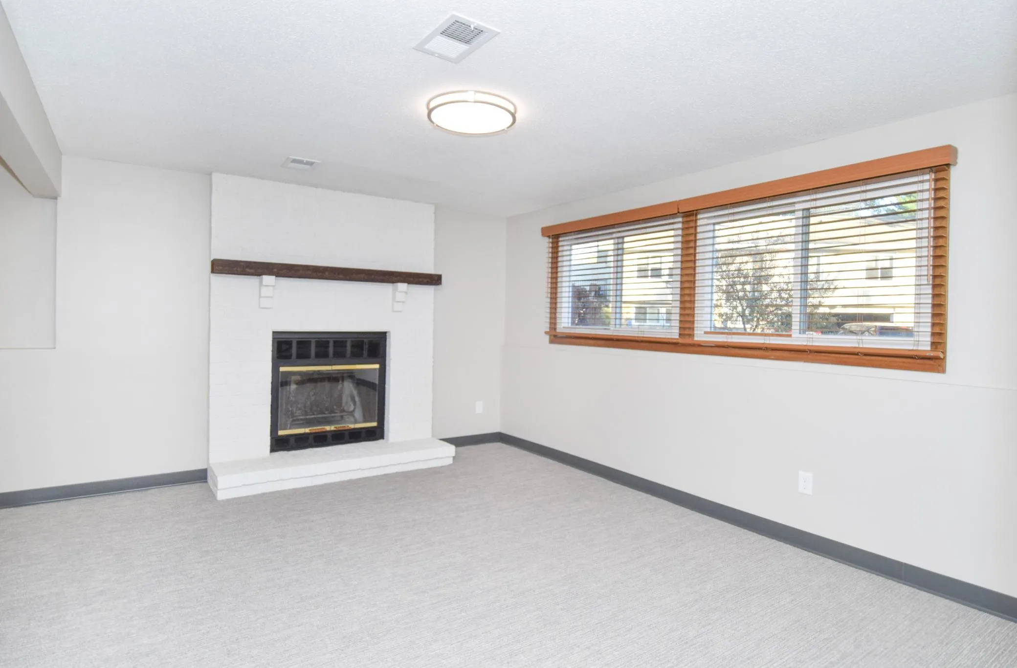 Photo 19 of 371 98th Ne Avenue