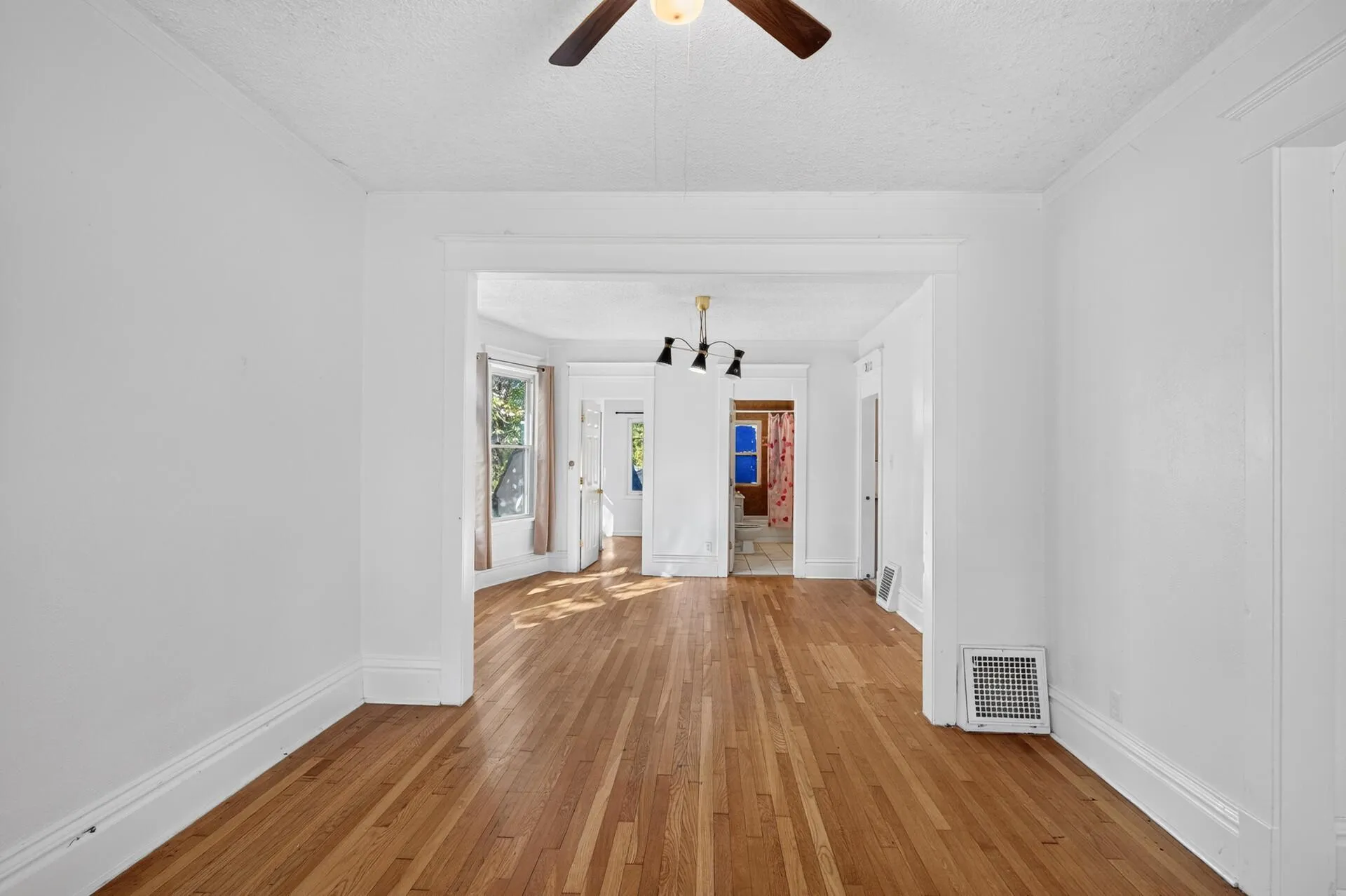 Photo 7 of 1571 7th E Street