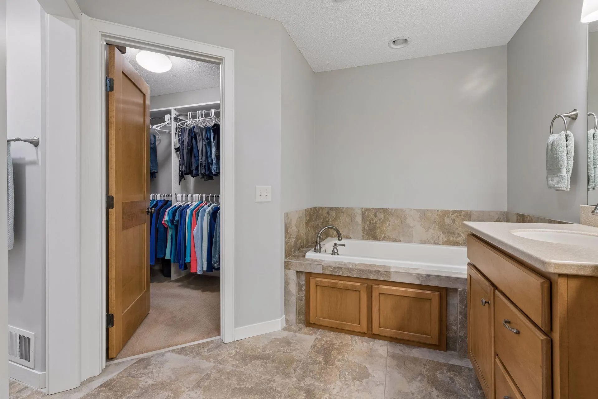 Photo 33 of 7077 Waterstone Lane