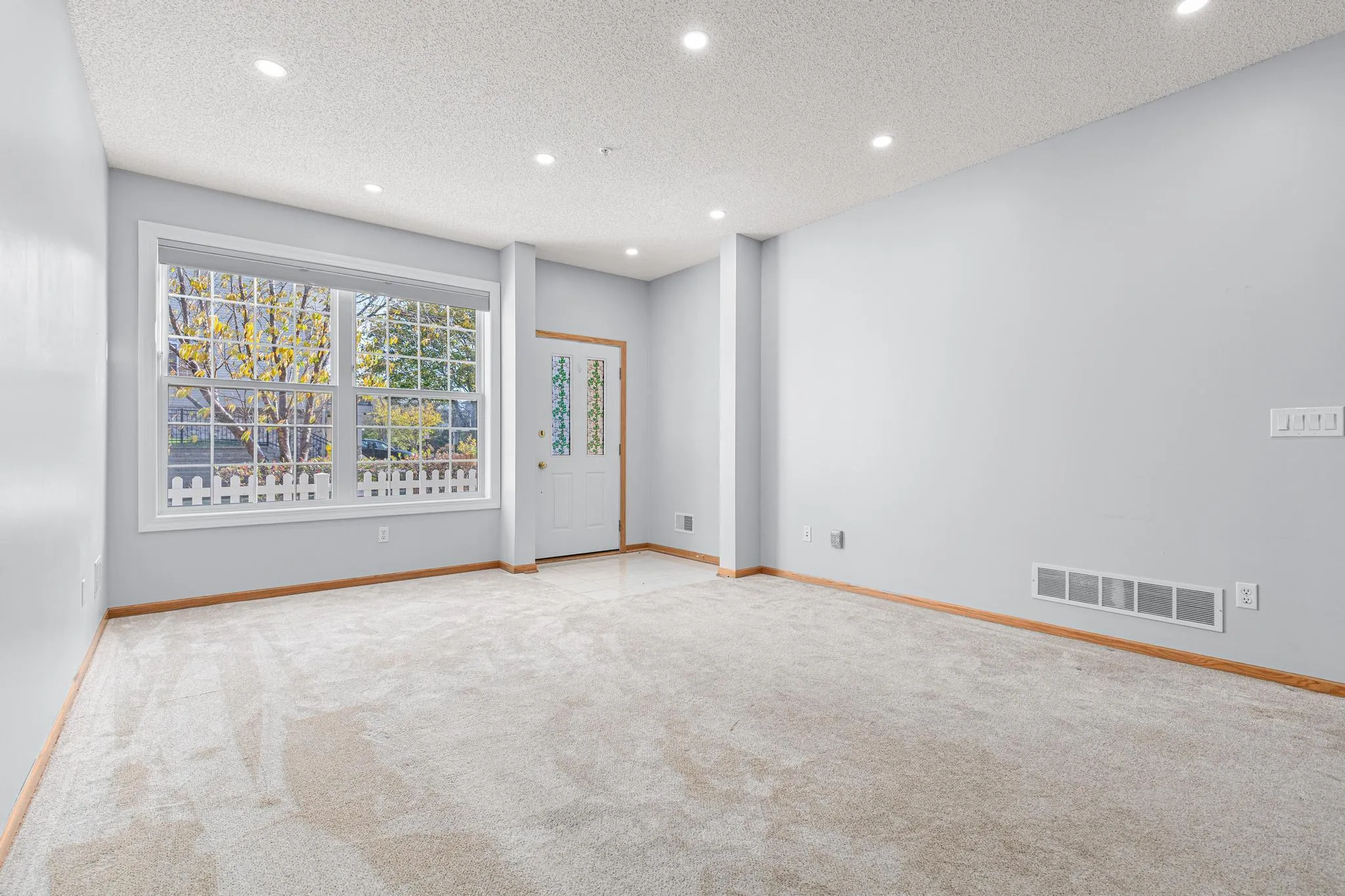 Photo 3 of 1529 111th Ne Drive Unit F