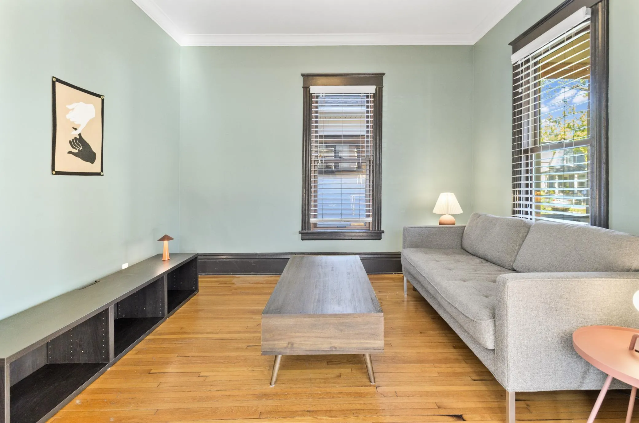 Photo 6 of 2322 Grand Ne Street