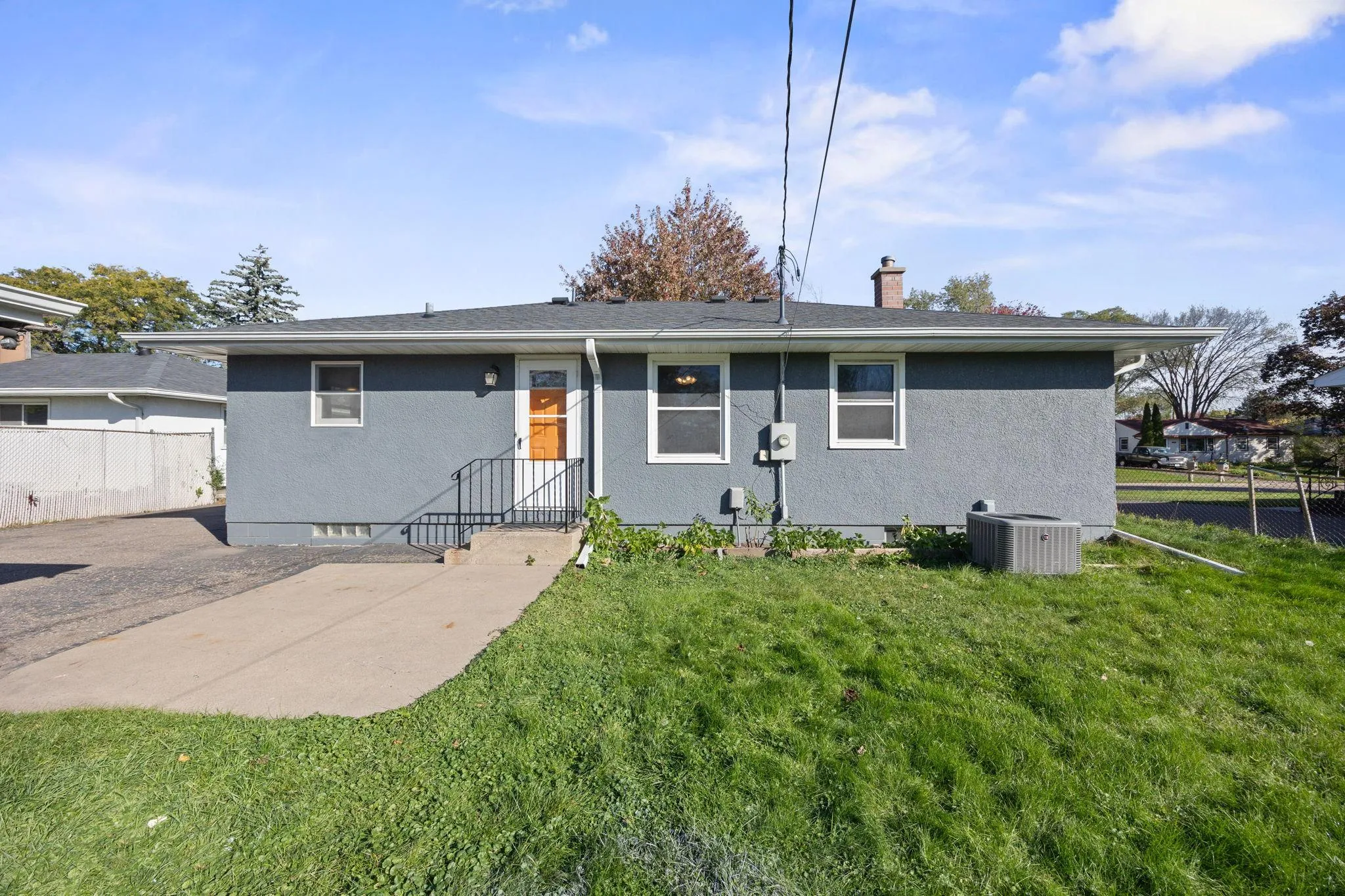 Photo 24 of 2735 Chippewa Avenue