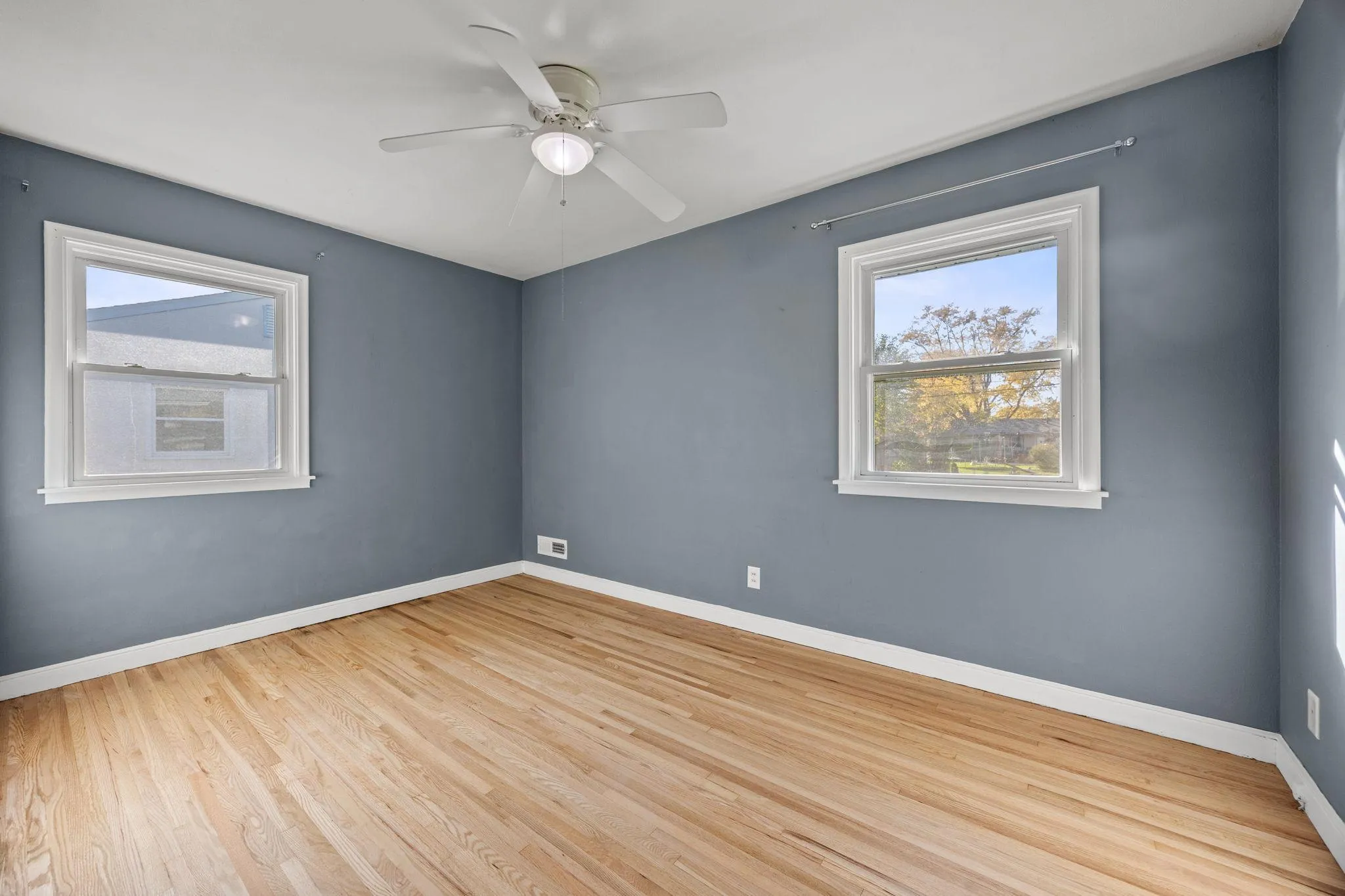 Photo 22 of 2735 Chippewa Avenue