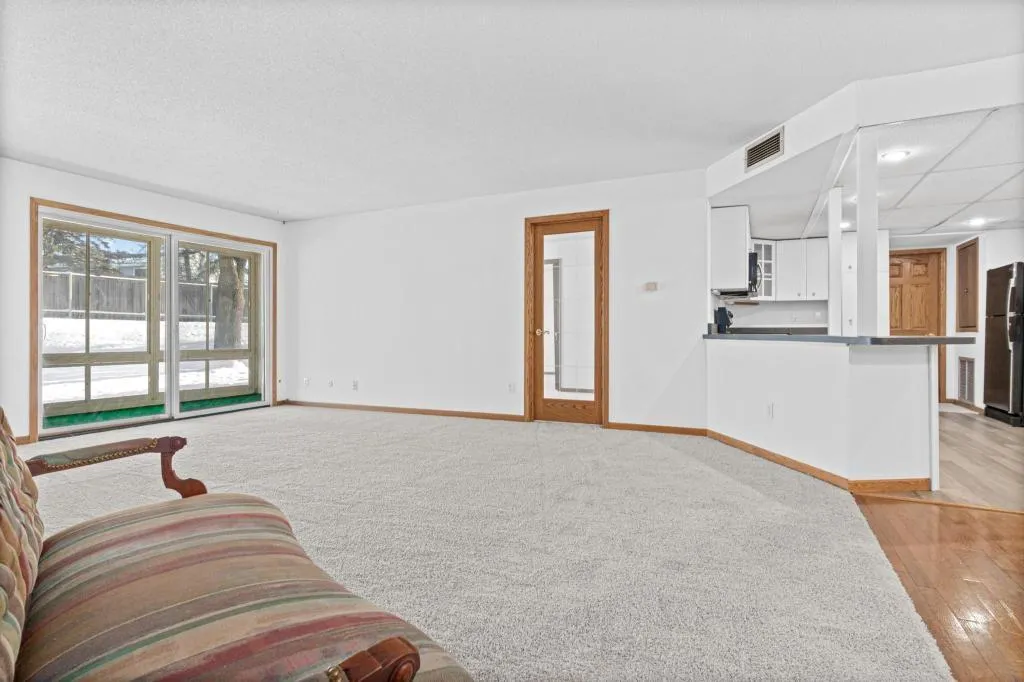 Photo 2 of 132 Demont E Avenue Unit 136