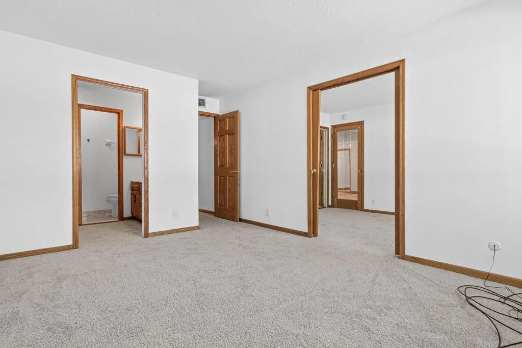Photo 9 of 132 Demont E Avenue Unit 136