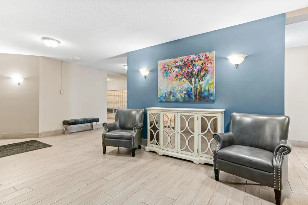 Photo 31 of 132 Demont E Avenue Unit 136
