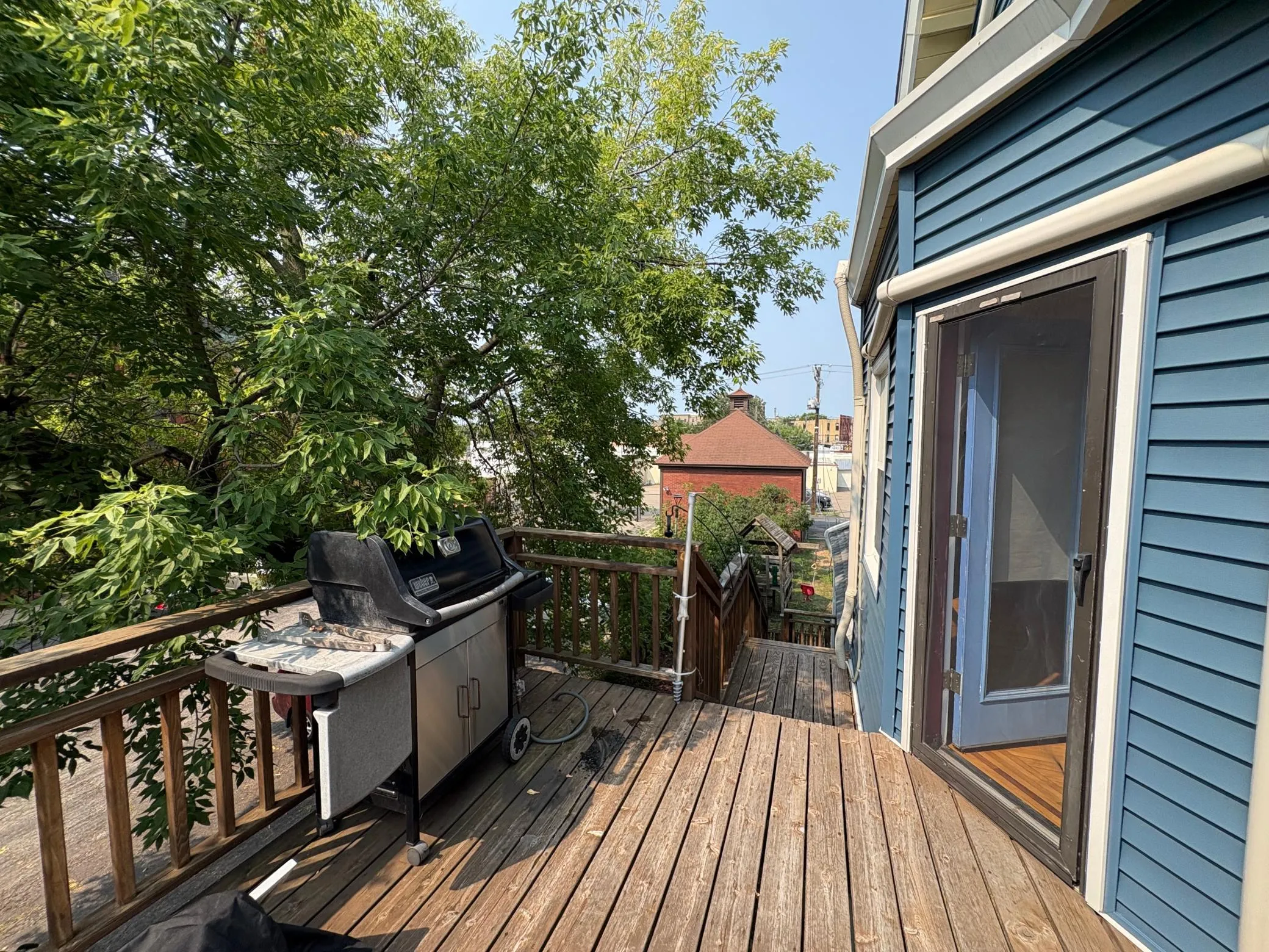 Photo 4 of 1604 Elliot Avenue