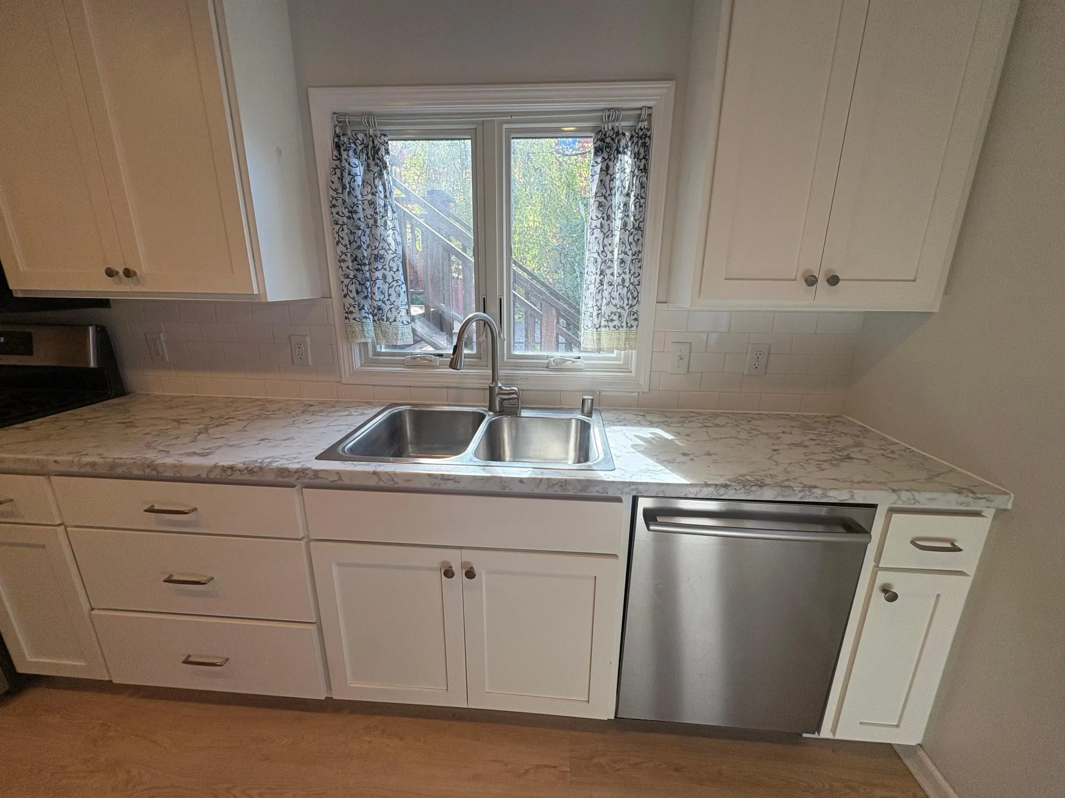 Photo 16 of 1604 Elliot Avenue