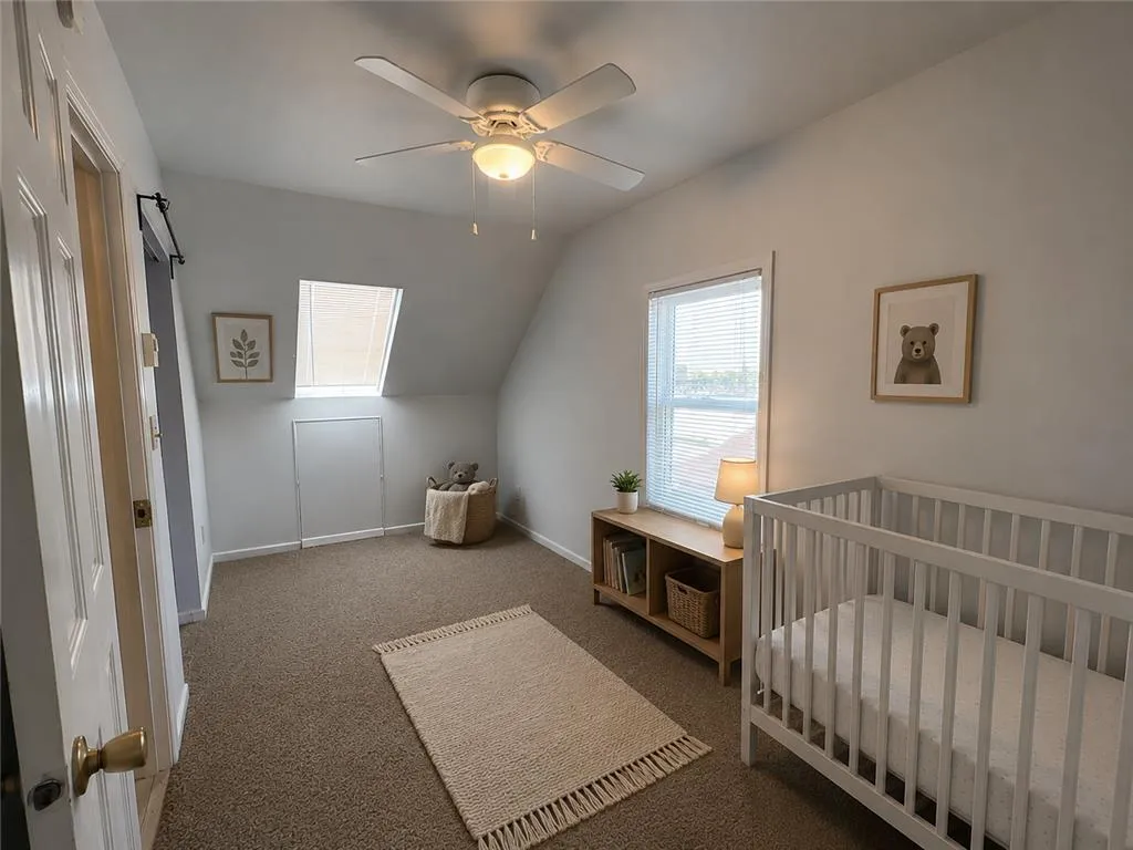 Photo 11 of 1604 Elliot Avenue