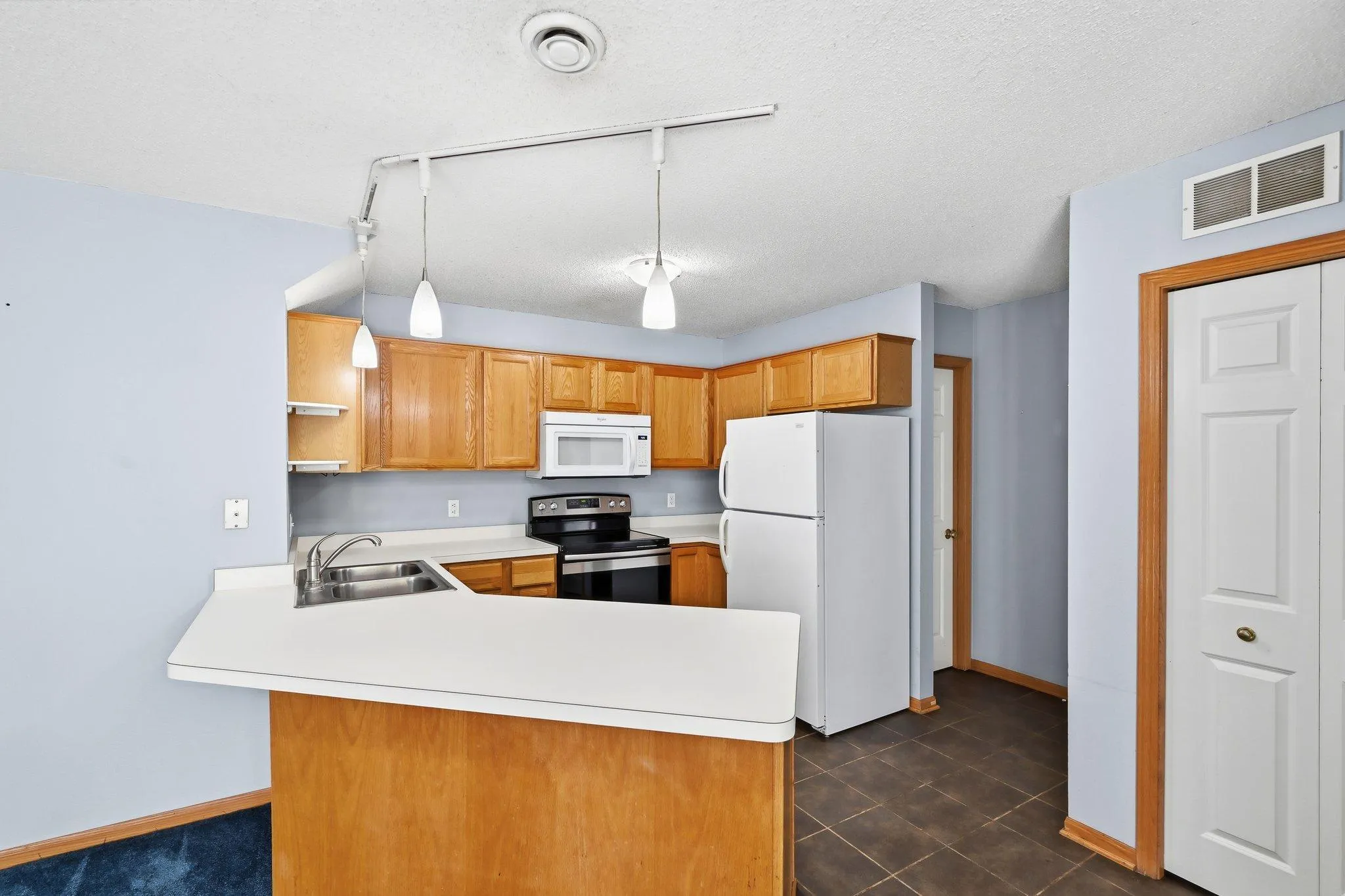 Photo 15 of 1737 Riverwood Drive Unit 72