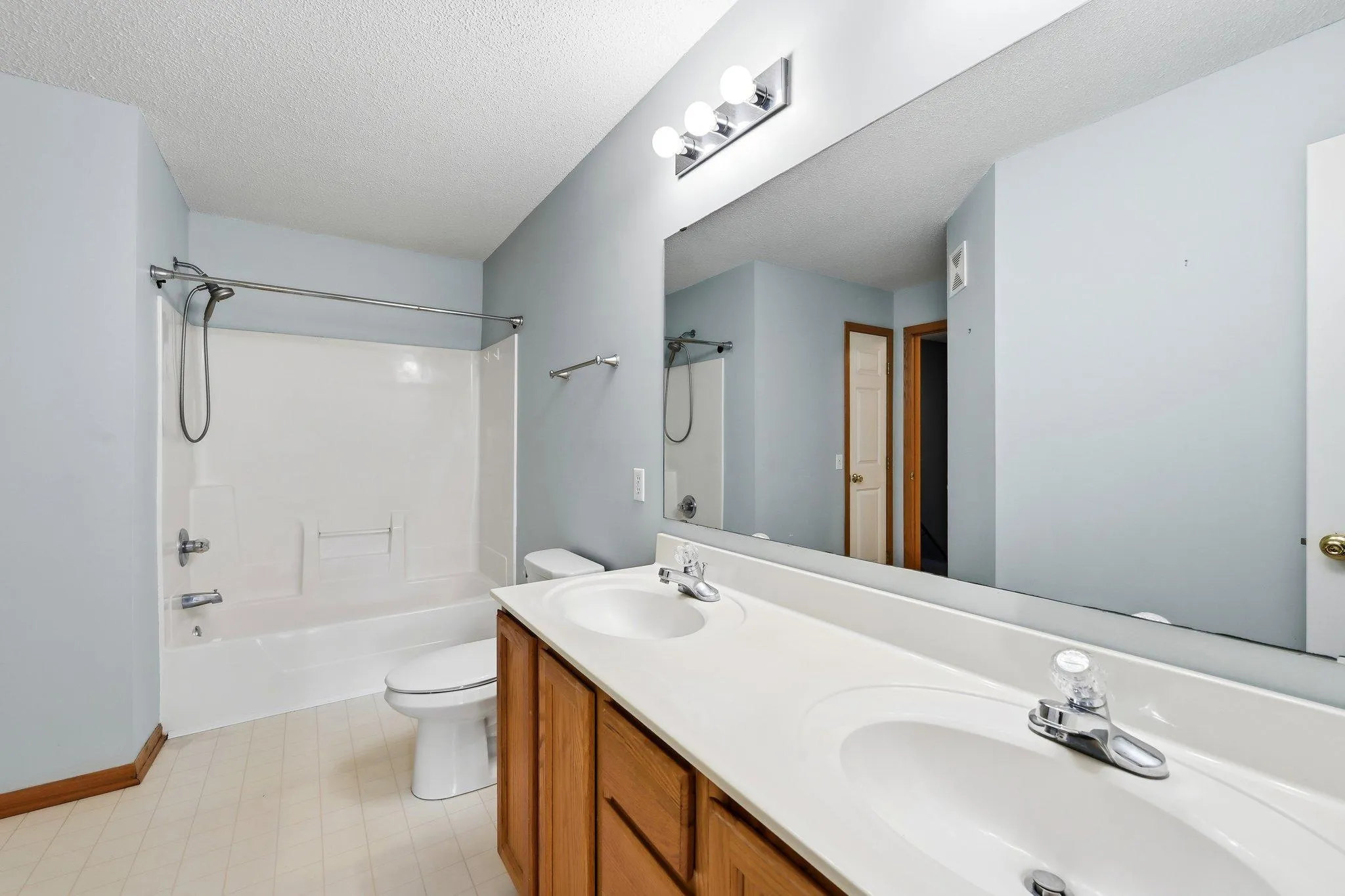 Photo 26 of 1737 Riverwood Drive Unit 72