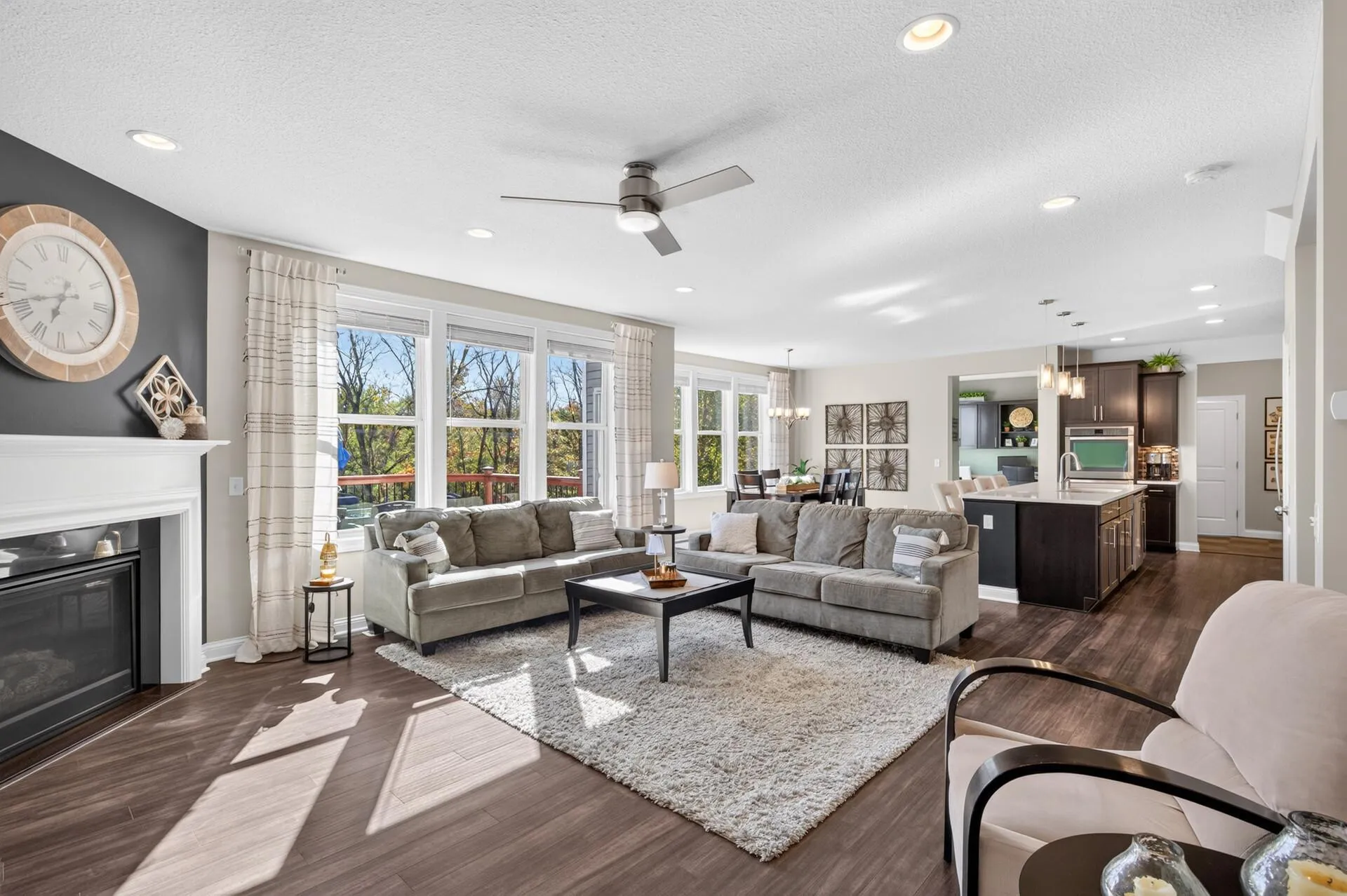 Photo 9 of 4060 87th E Street