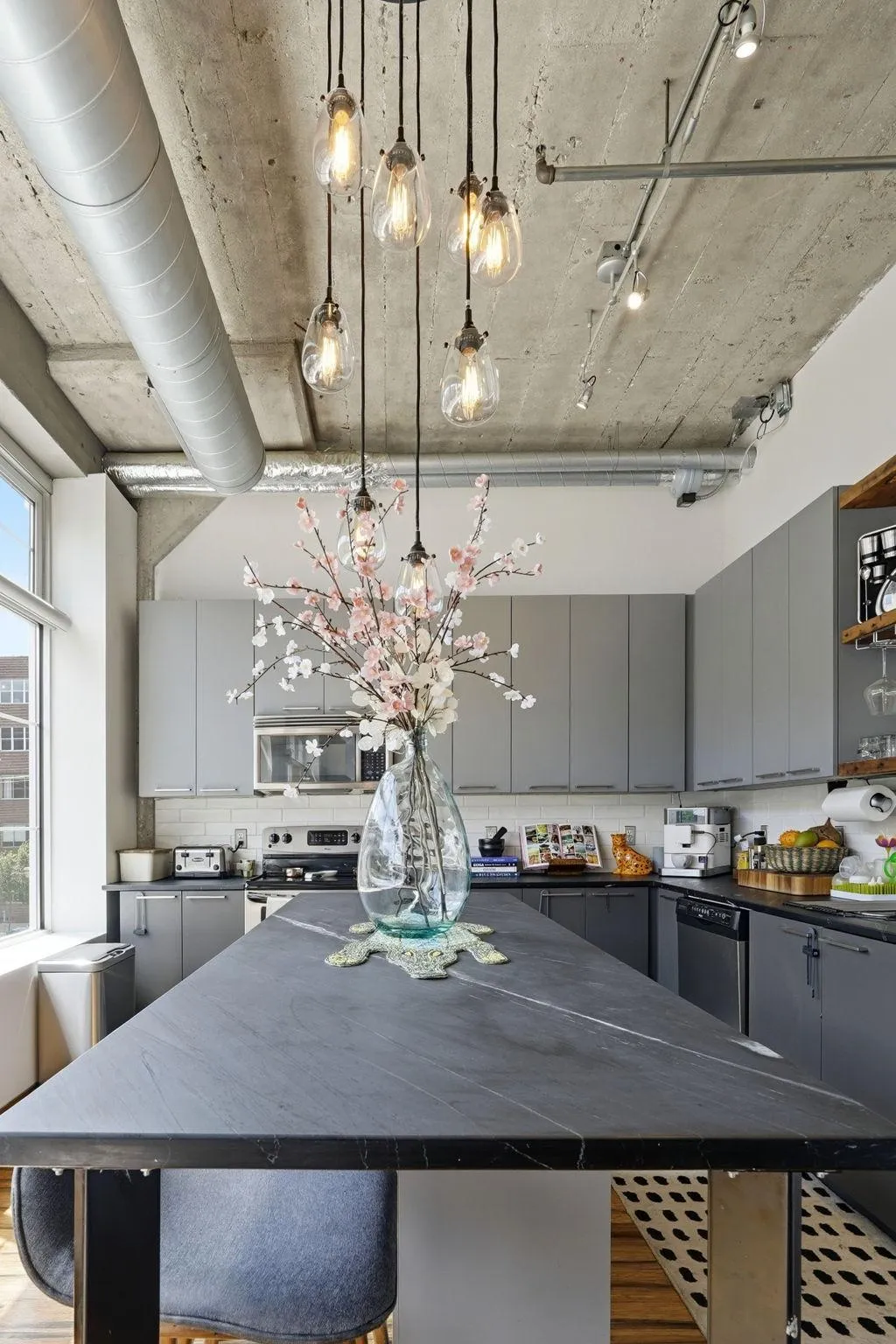 Photo 17 of 918 N 3rd Street Unit 201