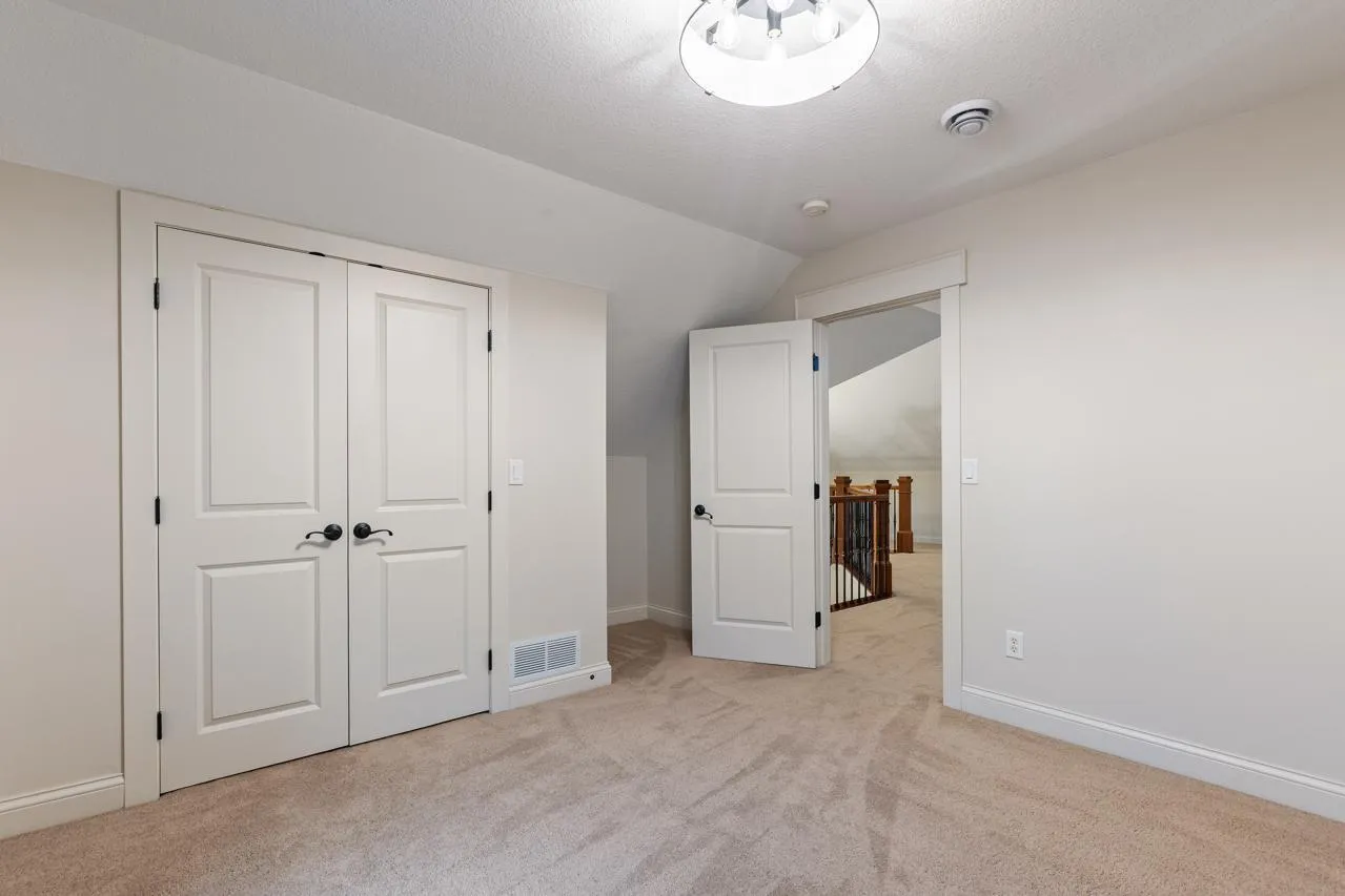 Photo 44 of 18600 Ridgewood Road