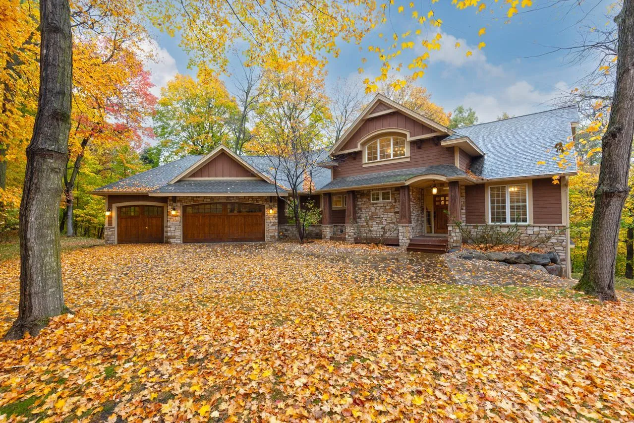 Photo 62 of 18600 Ridgewood Road
