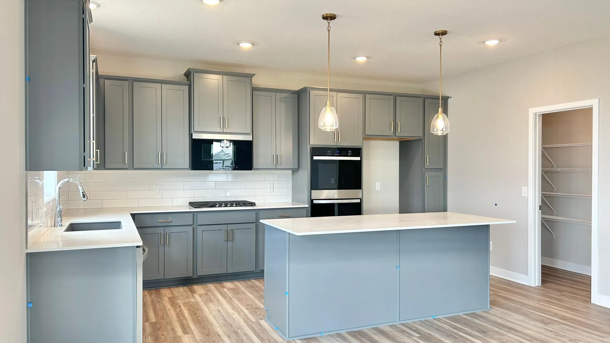 Photo 4 of 2095 Kestrel Drive