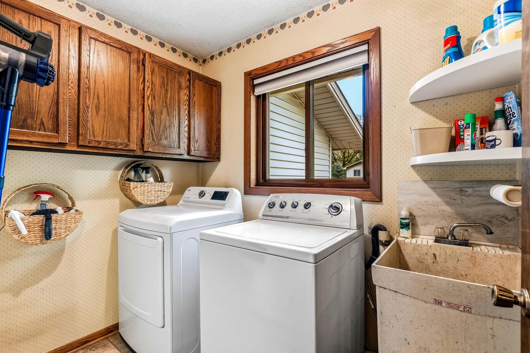 Photo 17 of 11904 Flintwood Nw Street