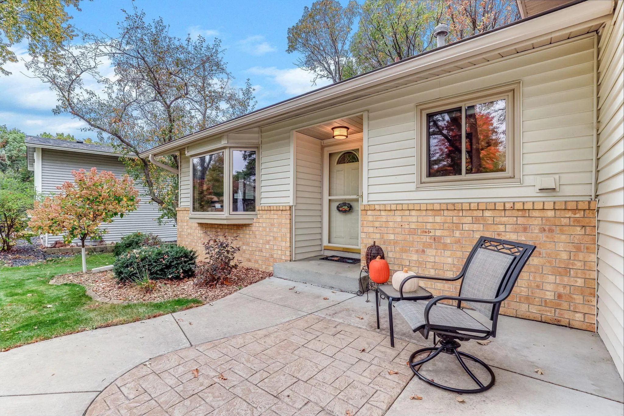 Photo 4 of 11904 Flintwood Nw Street
