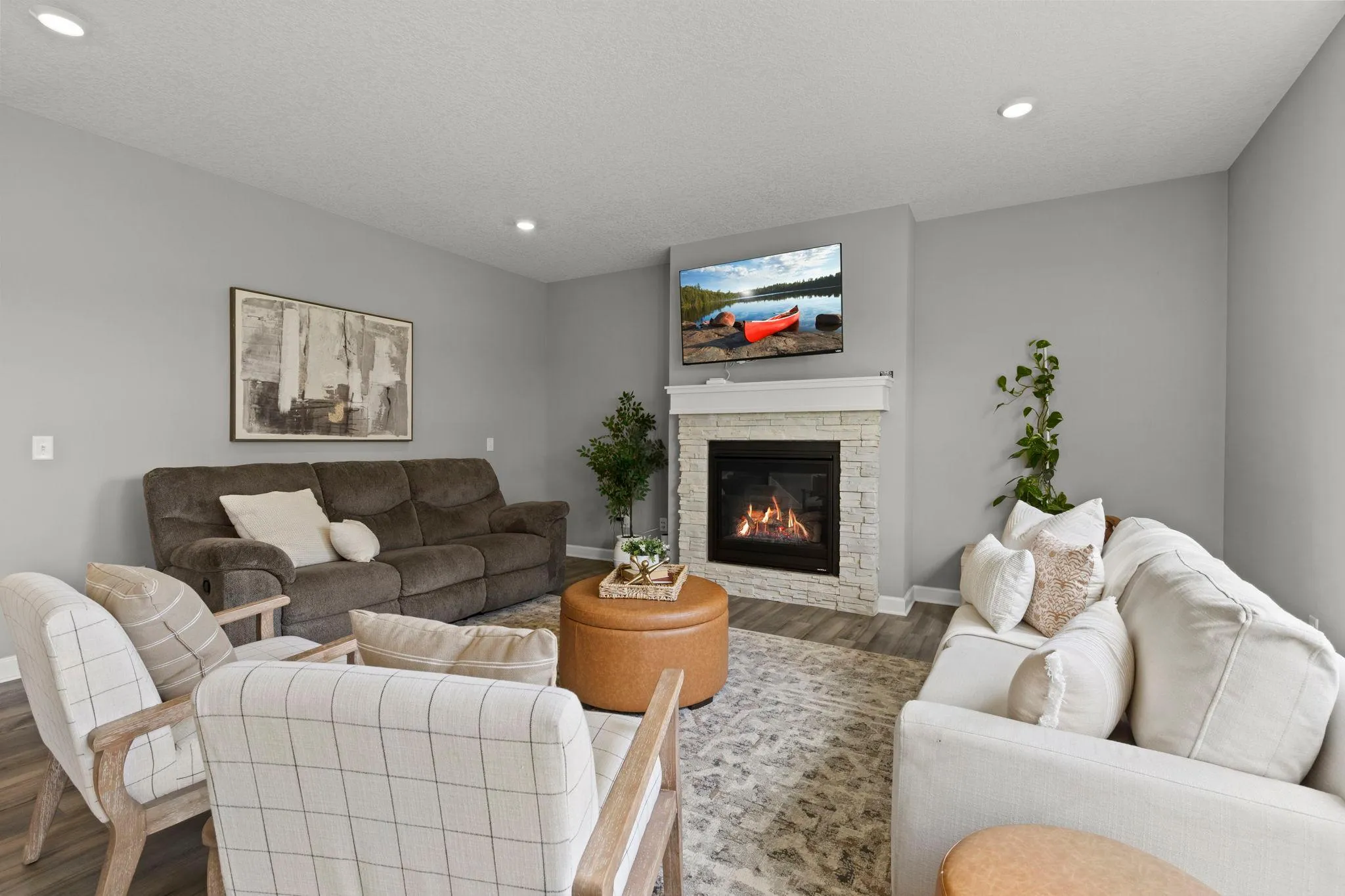 Photo 9 of 12677 Ardmore Avenue