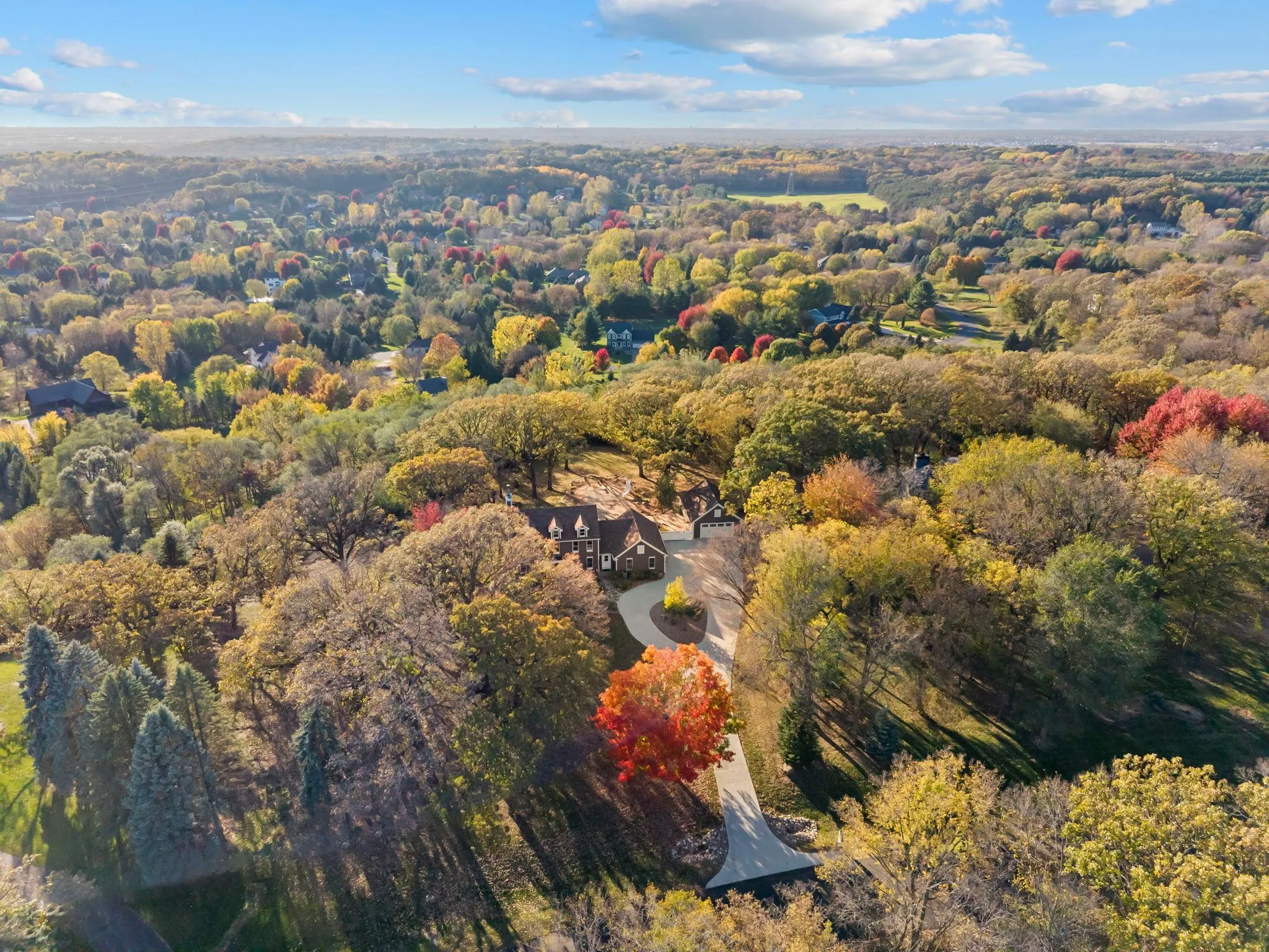 Photo 2 of 2300 Overlook N Court
