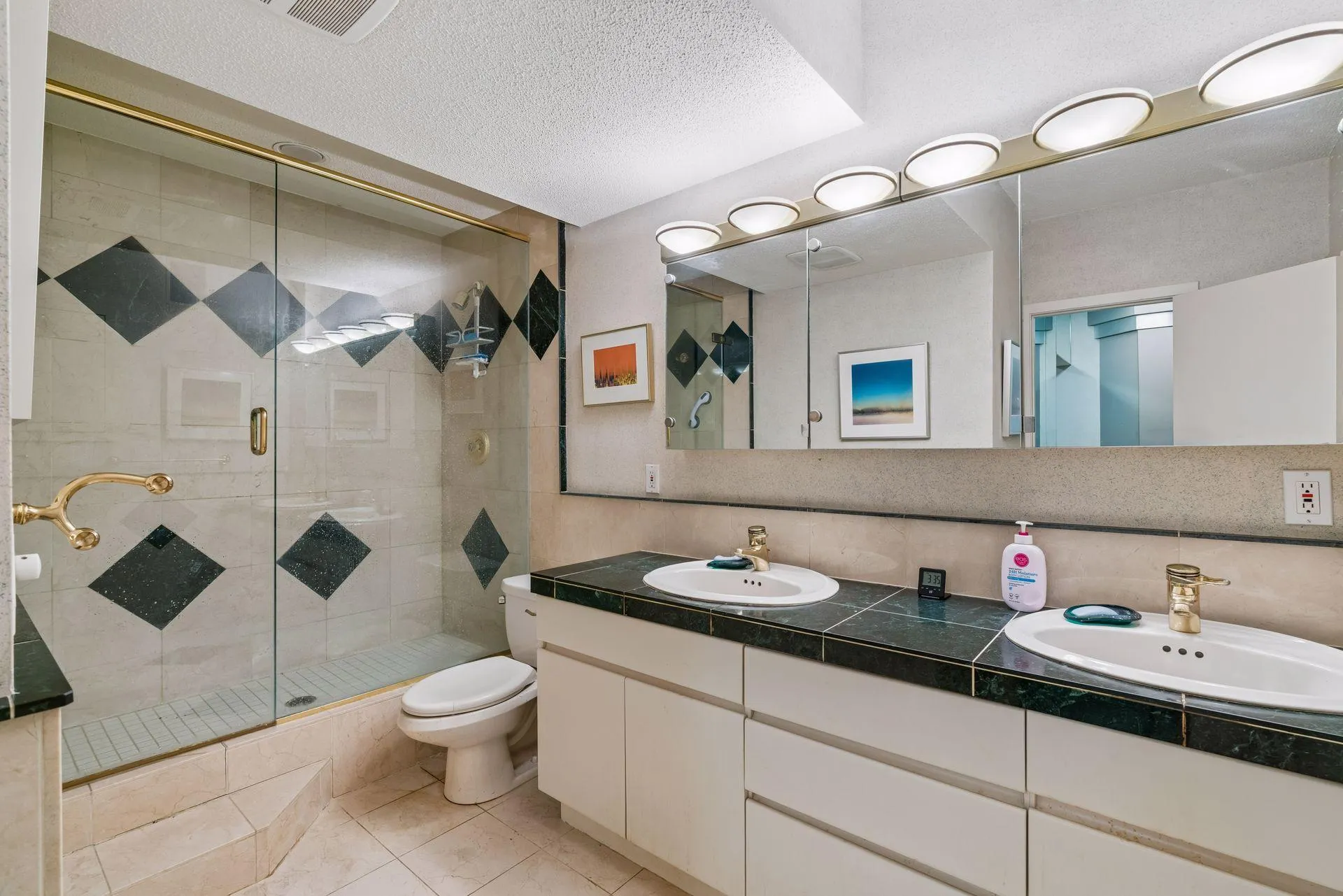 Photo 17 of 1225 Lasalle Avenue Unit 2307